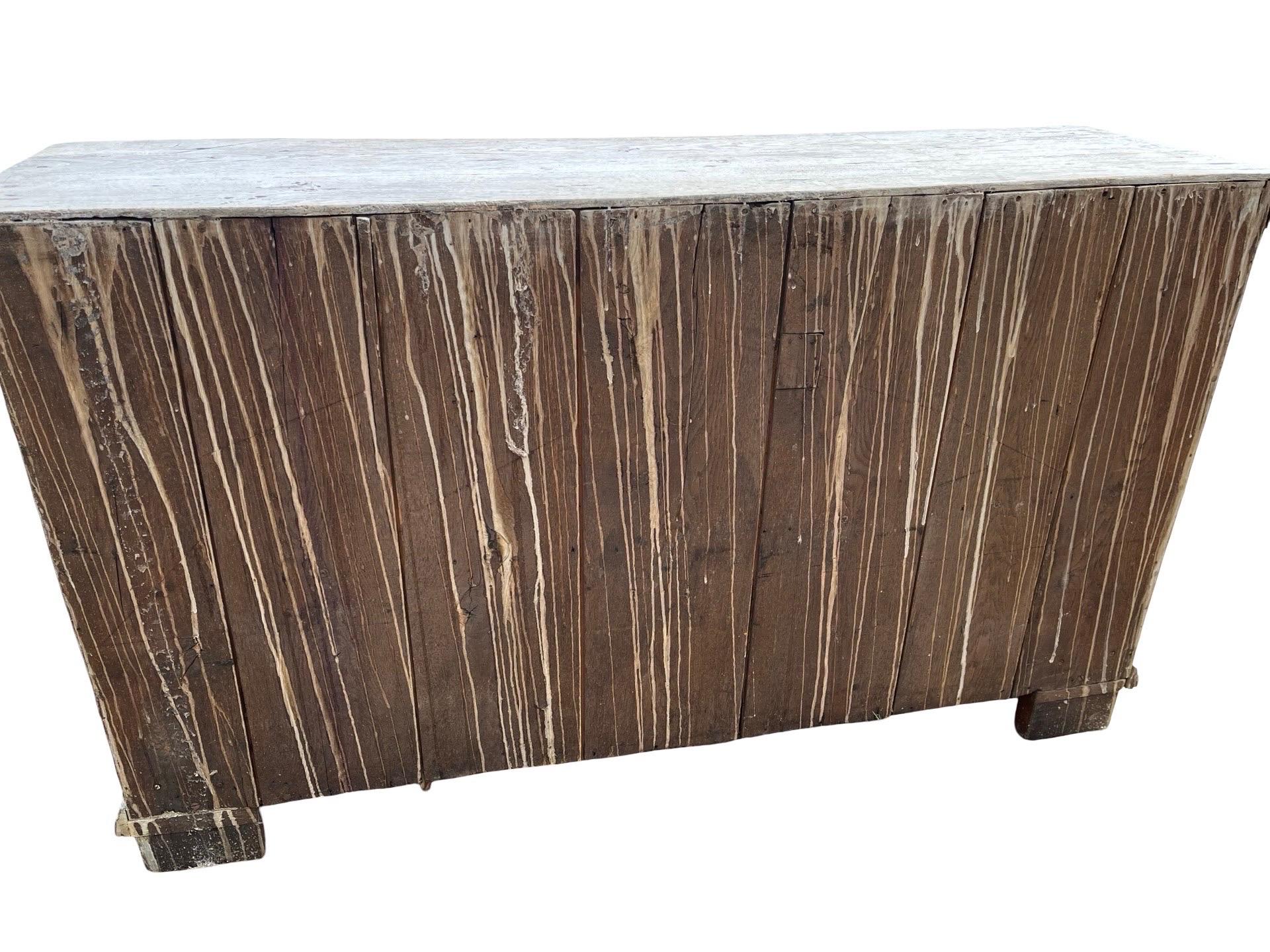 Néerlandais Crédence / Buffet / Buffet hollandais en chêne blanchi du 18e siècle en vente