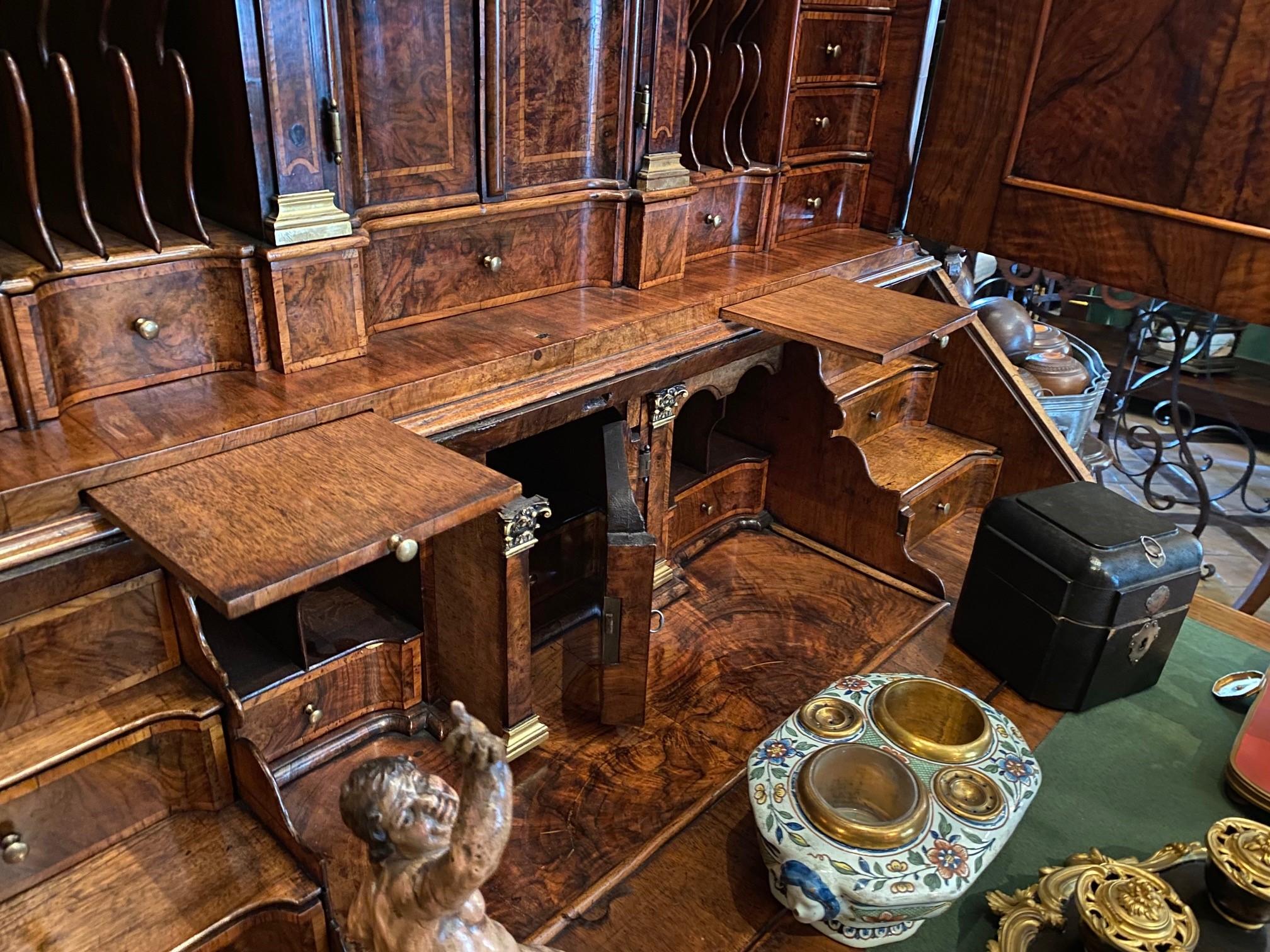 18th Century Dutch Burl Walnut Secretary Cabinet Scriban Desk library Antique LA For Sale 4