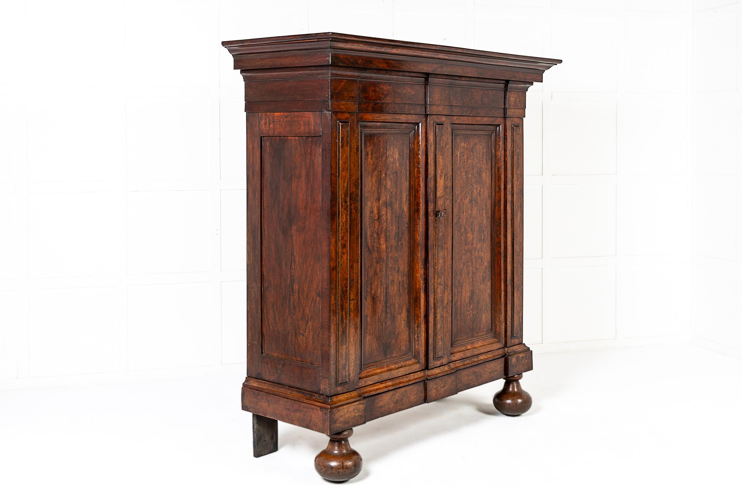 18th Century Dutch Burr Walnut Cabinet For Sale 4