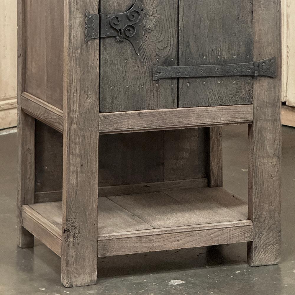 18th Century Dutch Cabinet in Stripped Oak with Wrought Iron For Sale 5