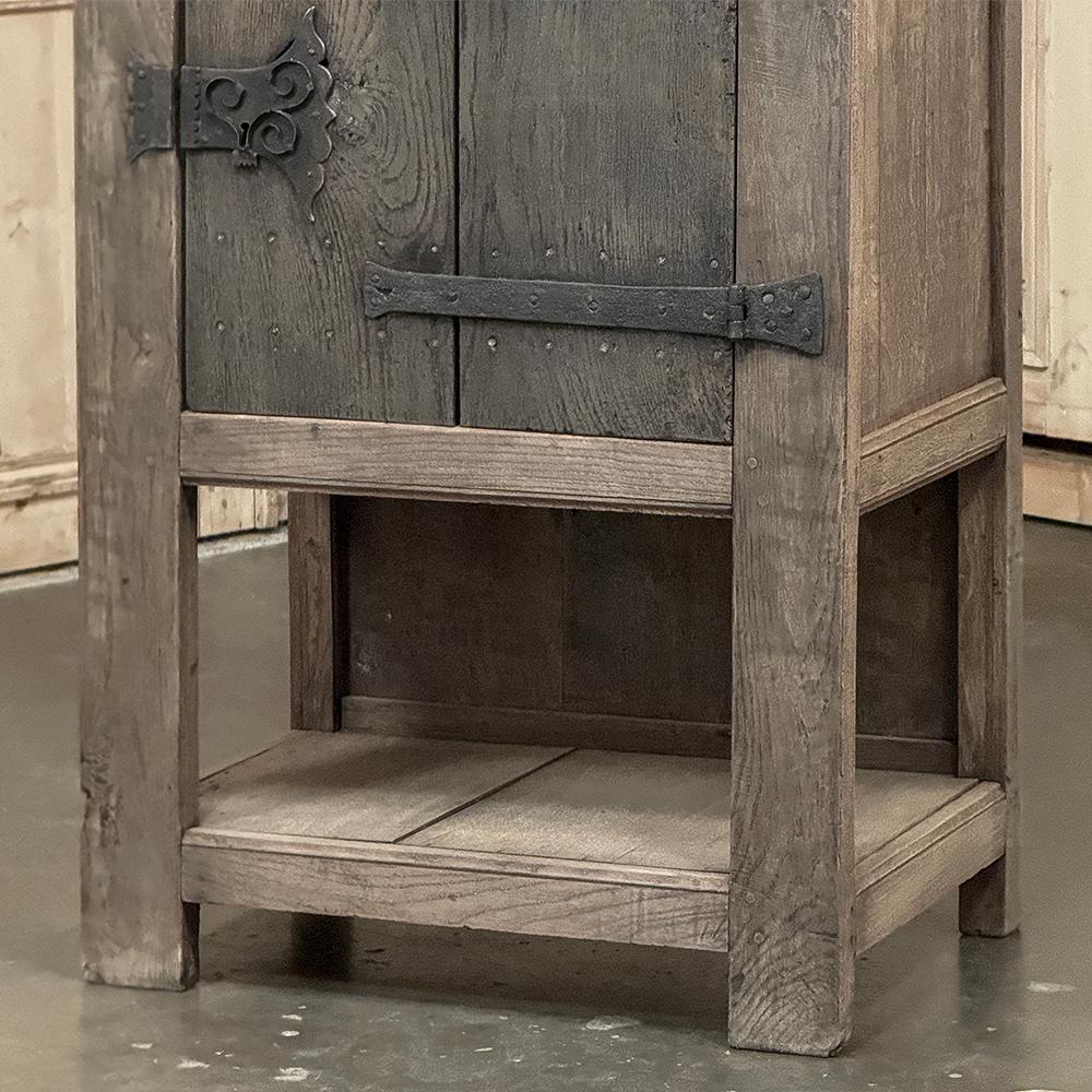 18th Century Dutch Cabinet in Stripped Oak with Wrought Iron For Sale 7