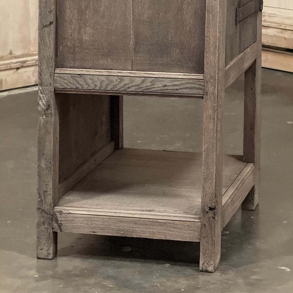 18th Century Dutch Cabinet in Stripped Oak with Wrought Iron For Sale 10