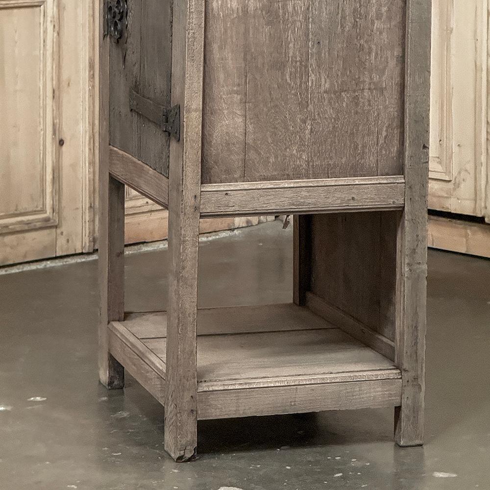 18th Century Dutch Cabinet in Stripped Oak with Wrought Iron For Sale 13