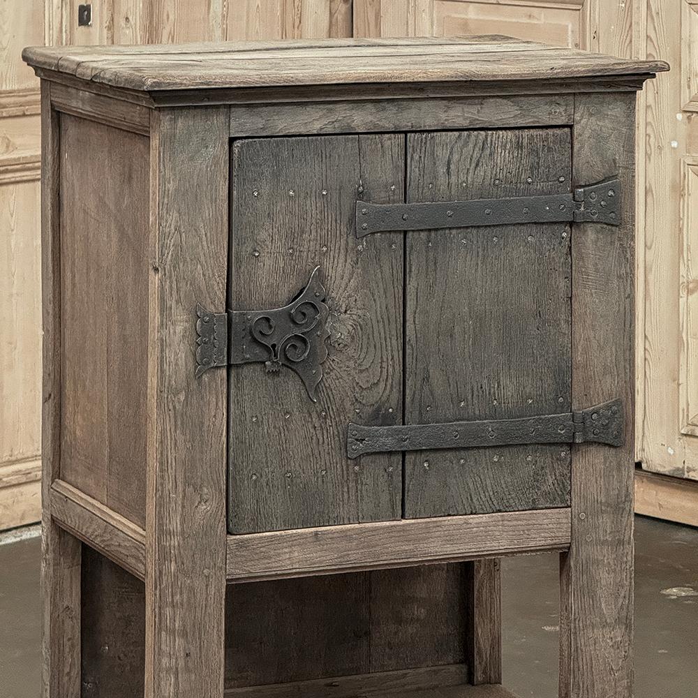 18th Century Dutch Cabinet in Stripped Oak with Wrought Iron For Sale 4