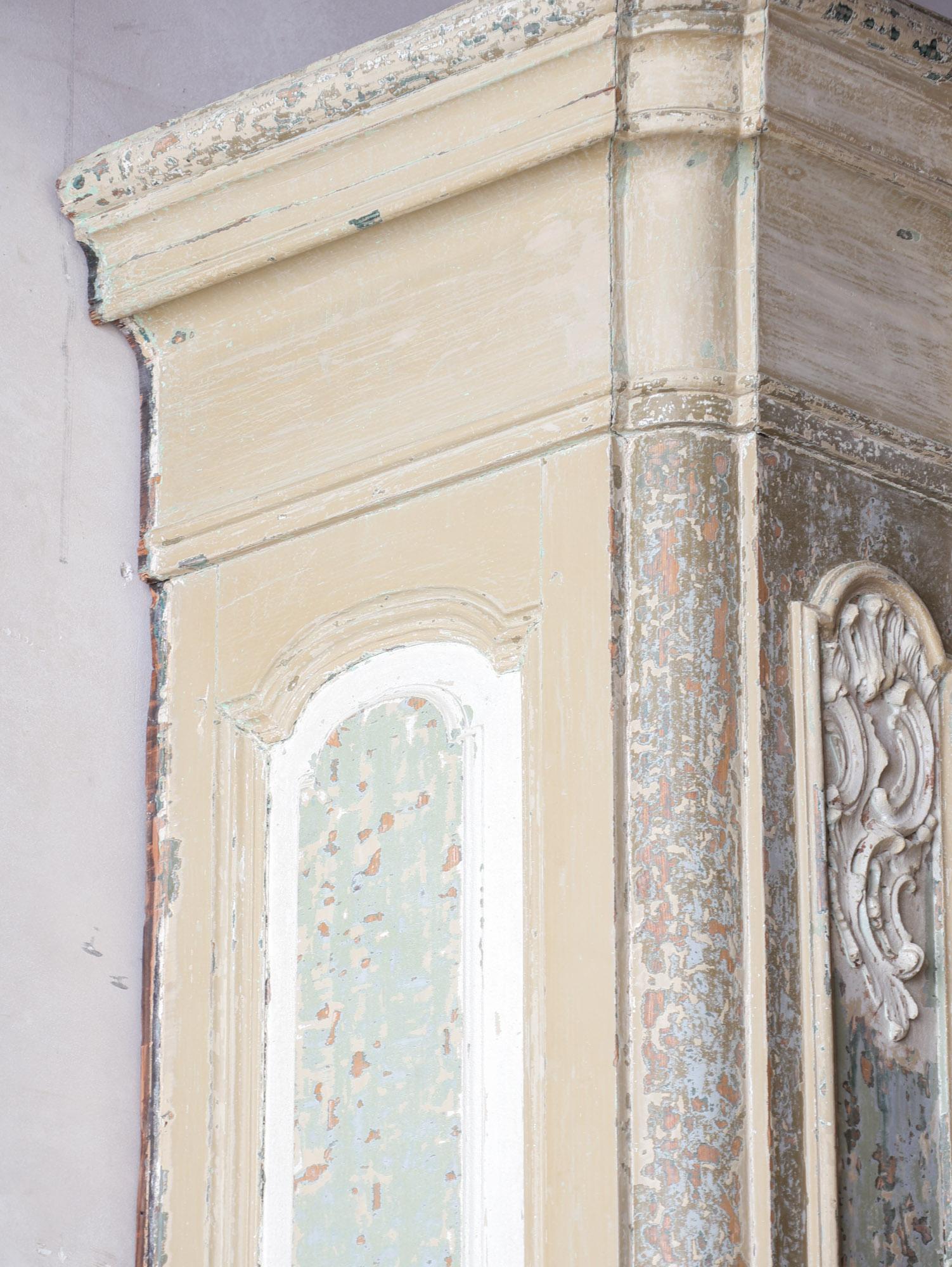 Mantello in legno della casa sul canale olandese del XVIII secolo con sovramantello in vendita 6
