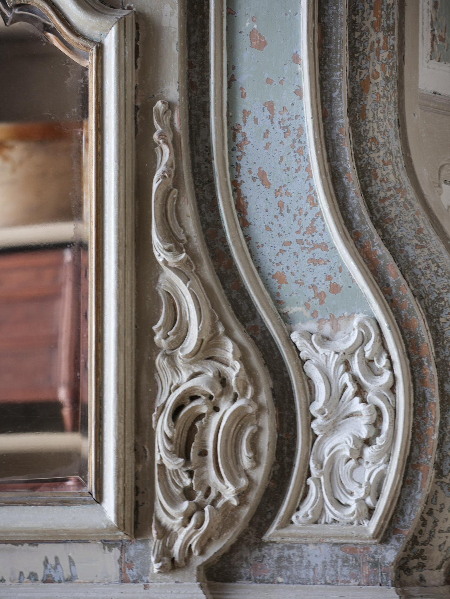 Mantello in legno della casa sul canale olandese del XVIII secolo con sovramantello in vendita 10