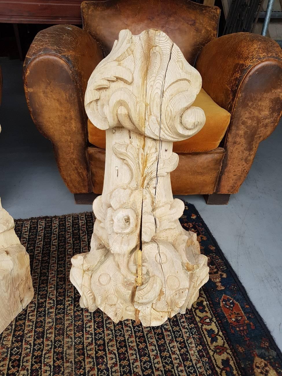 Hand-Carved 18th Century Dutch Carved Wooden Architectural Ornaments For Sale