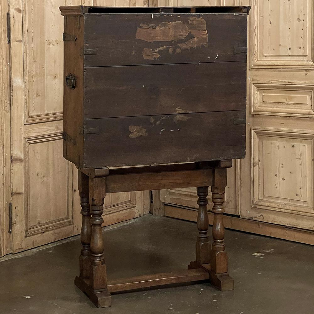 18th Century Dutch Collector's Cabinet For Sale 14