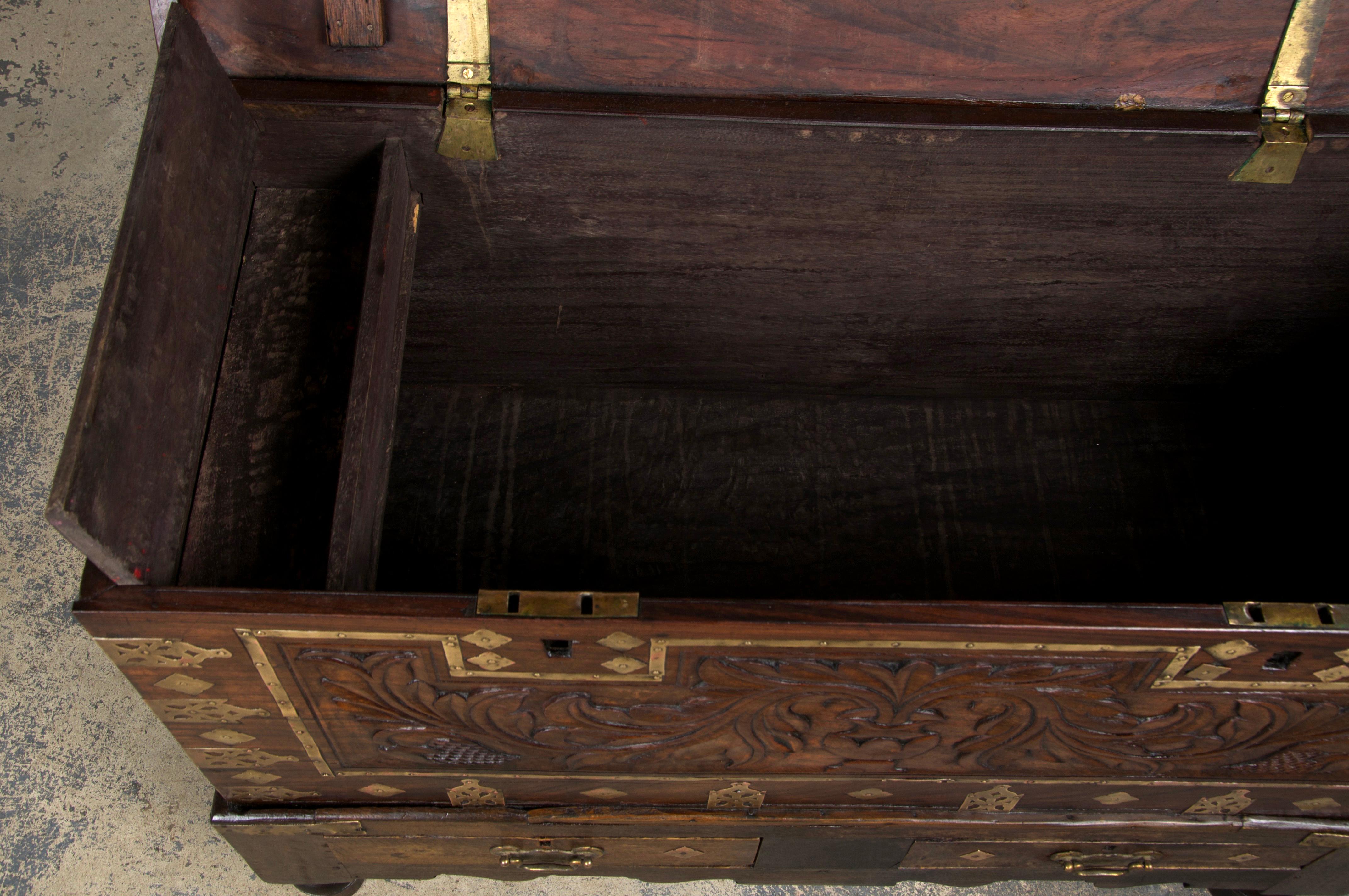 18th Century Dutch Colonial Rosewood Chest W/ Brass Mounts For Sale 2