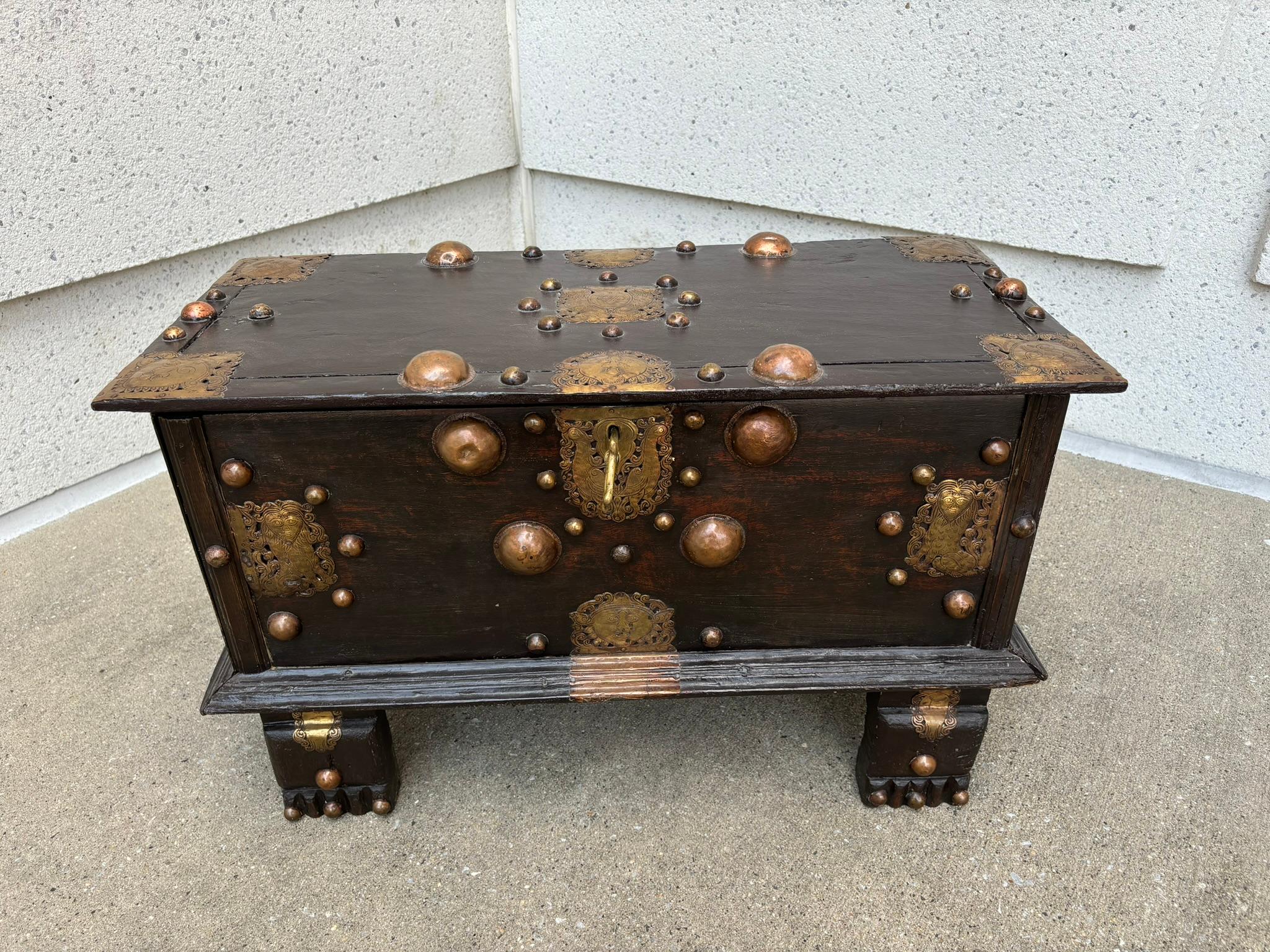 Indonesian 18th Century Dutch Colonial Teak Chest With Brass and Copper Mounts For Sale