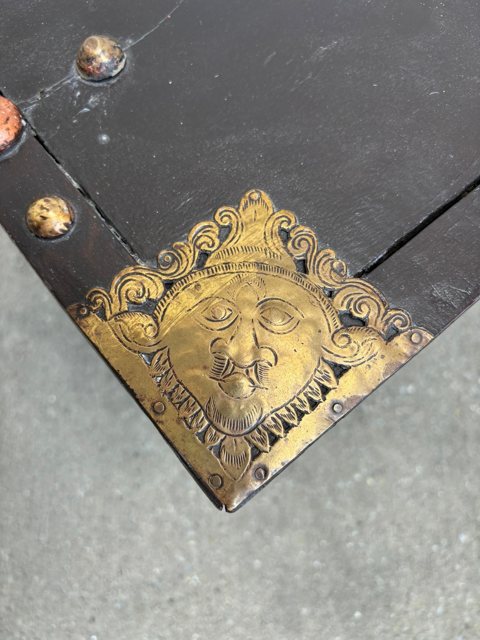 18th Century Dutch Colonial Teak Chest With Brass and Copper Mounts For Sale 4