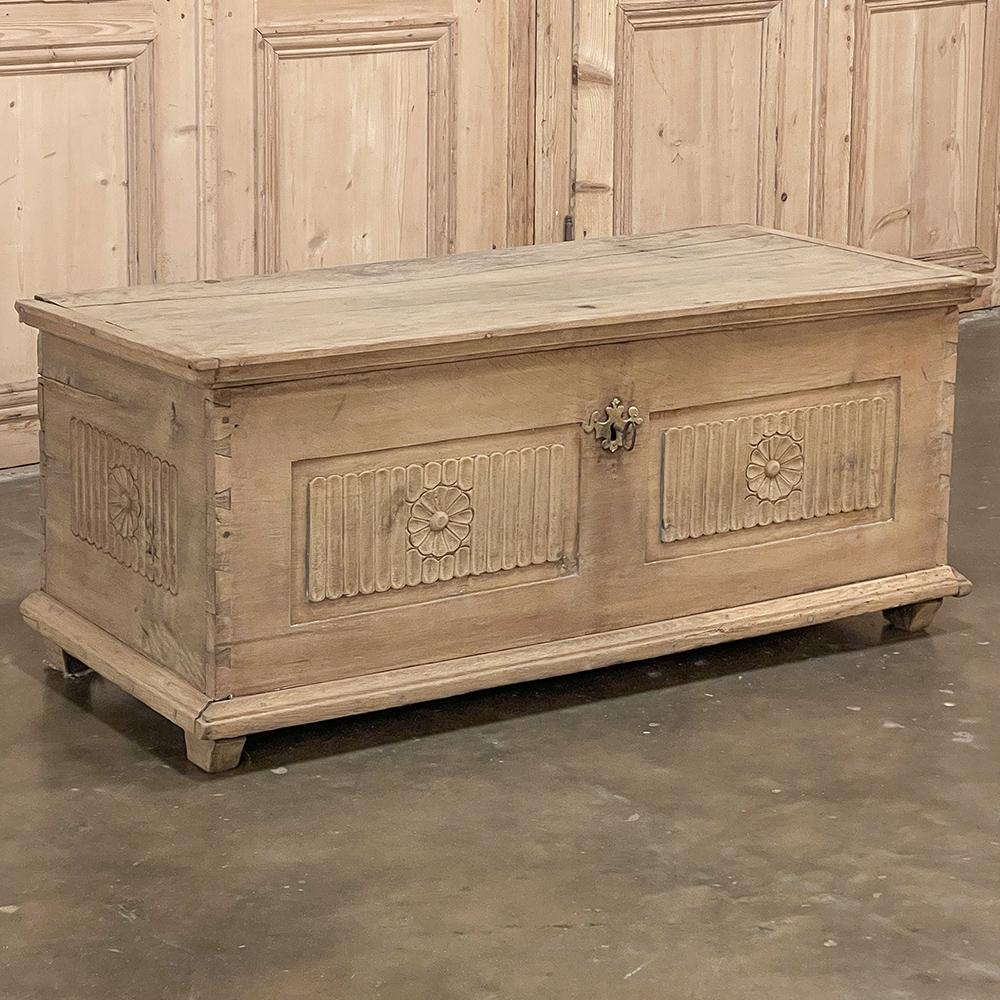 18th Century Dutch Colonial trunk is a remarkable example of Old World craftsmanship literally designed to last for centuries! Rendered from seasoned, old-growth white oak, the craftsmen fashioned the casework using hand-cut dovetail joints, then