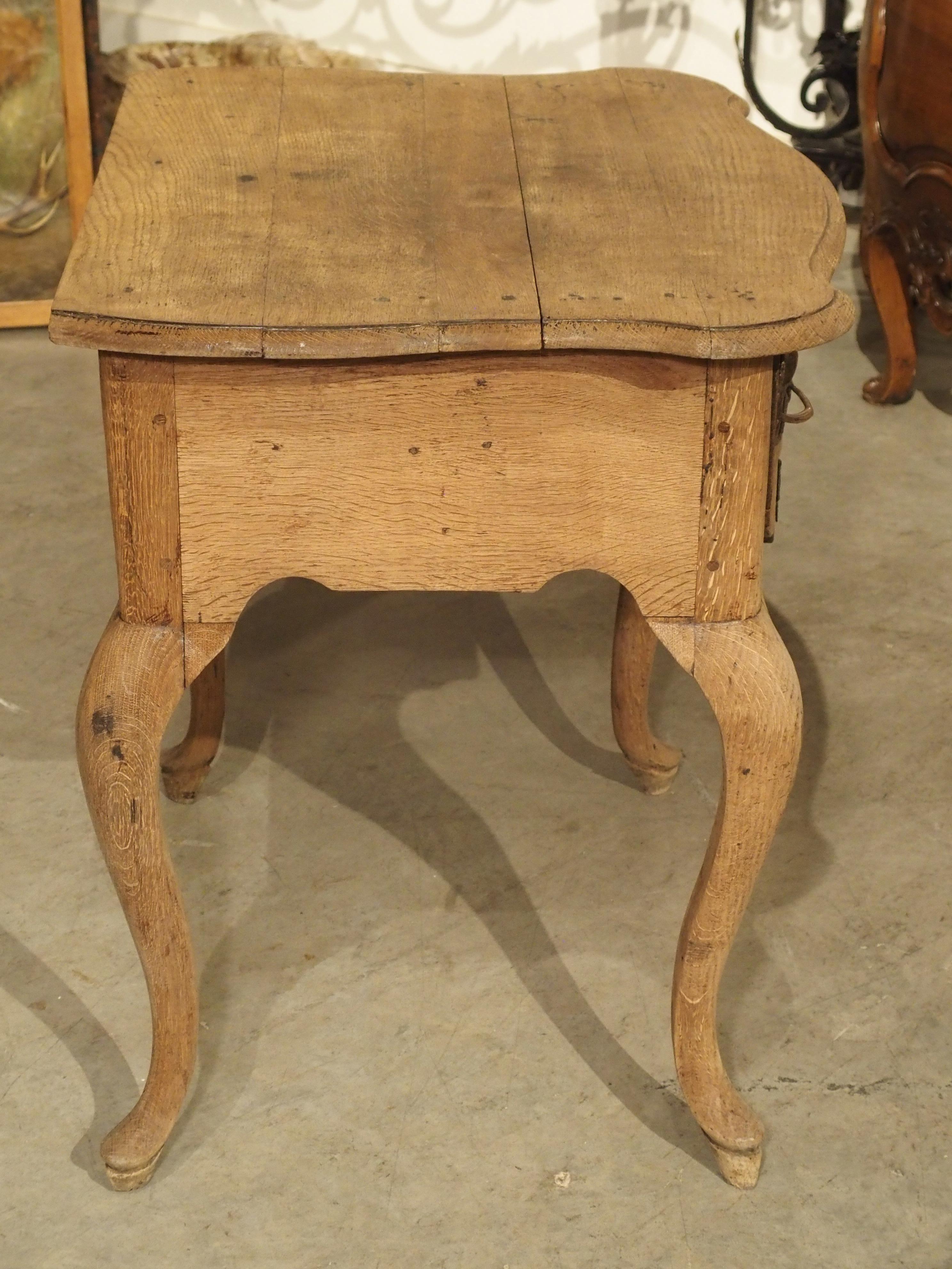 18th Century Dutch Console Table in Carved Oak For Sale 6