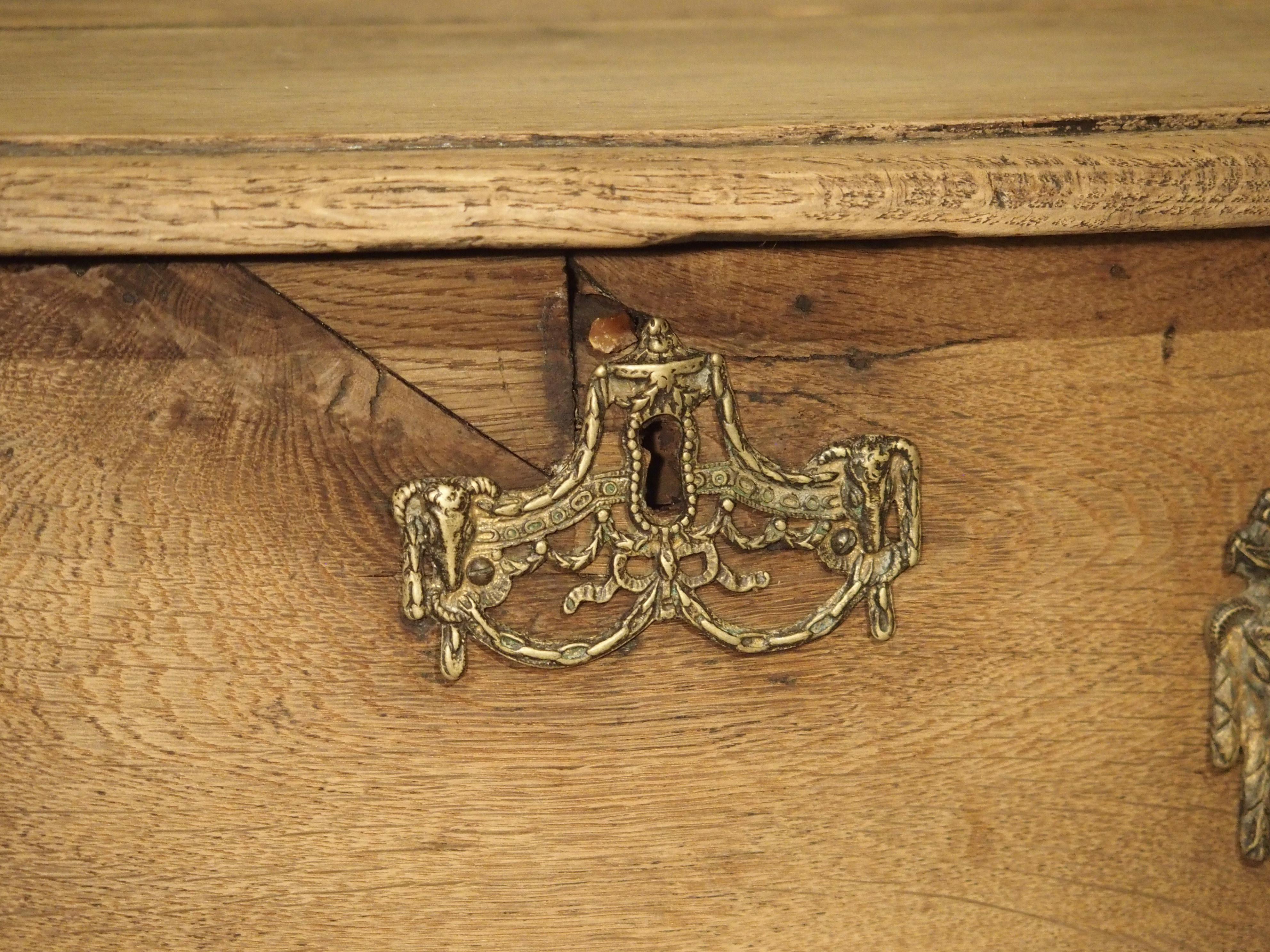 18th Century Dutch Console Table in Carved Oak For Sale 2