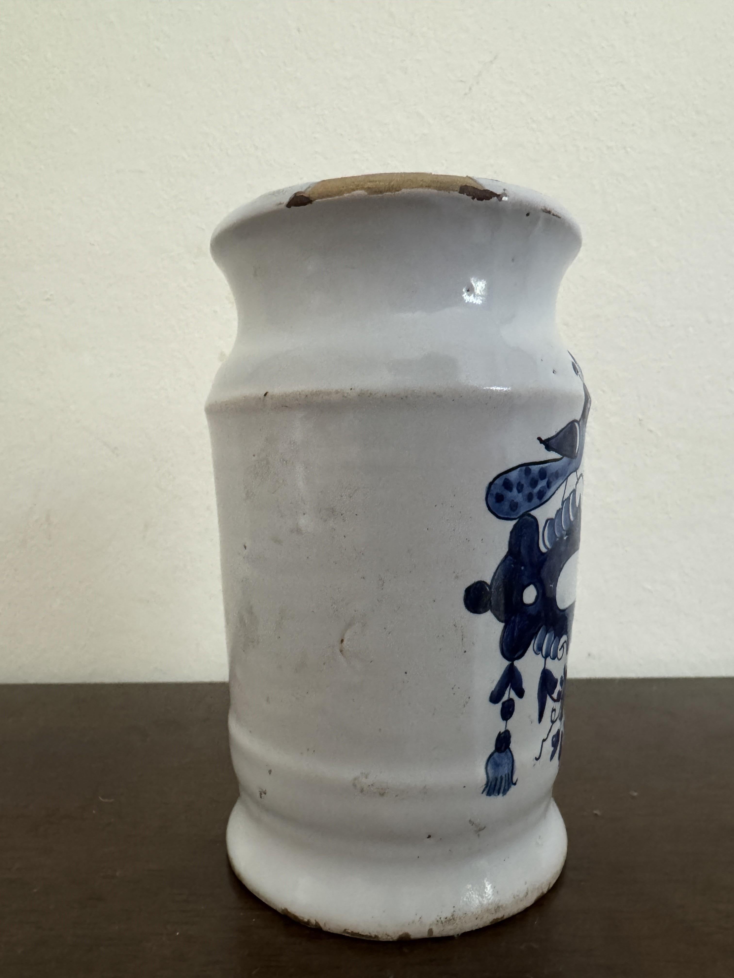 Bote de medicina holandés de Delft del siglo XVIII Jorge II en venta