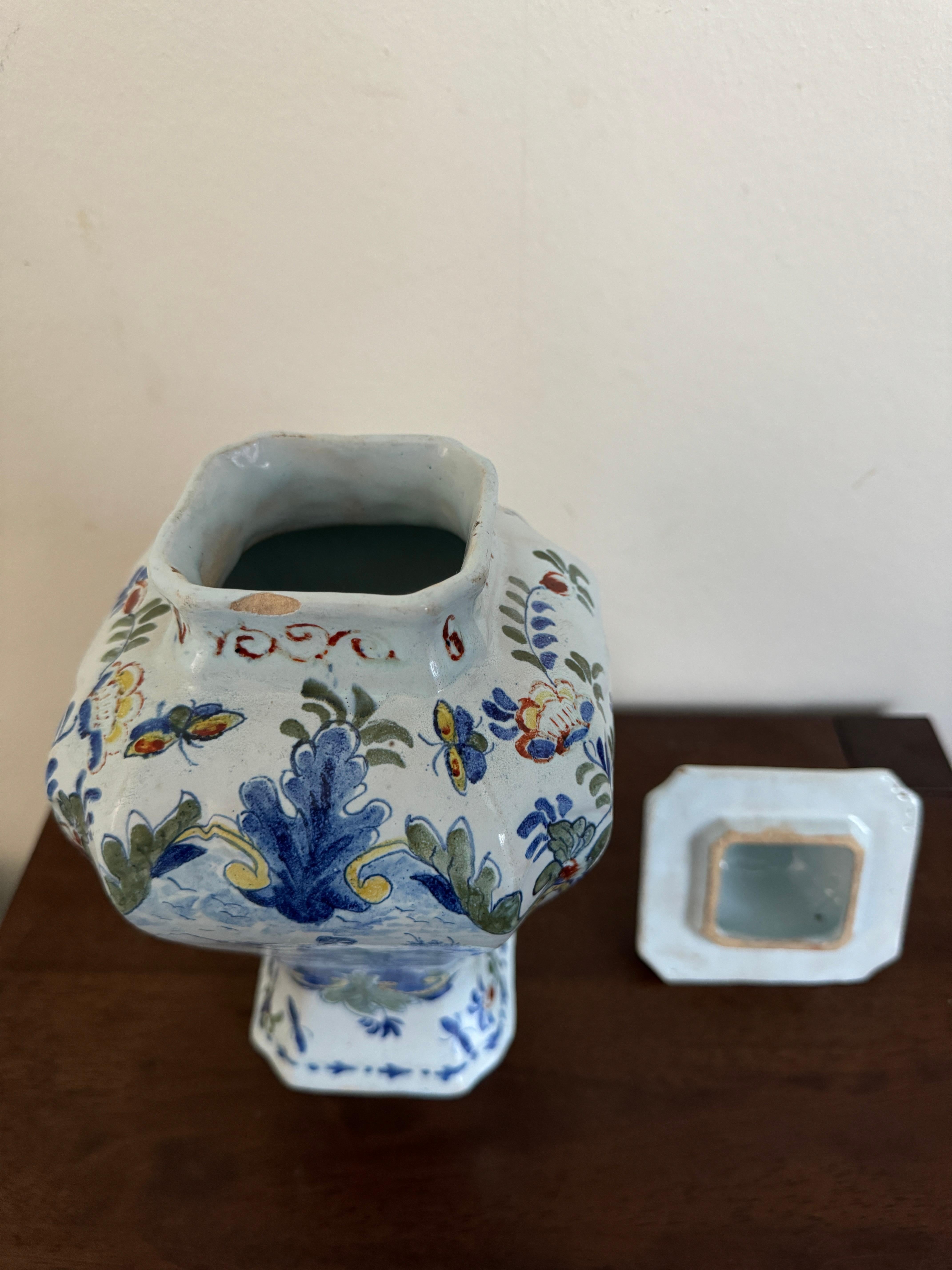 18th Century Dutch Delft Baluster Vase and Lid 3