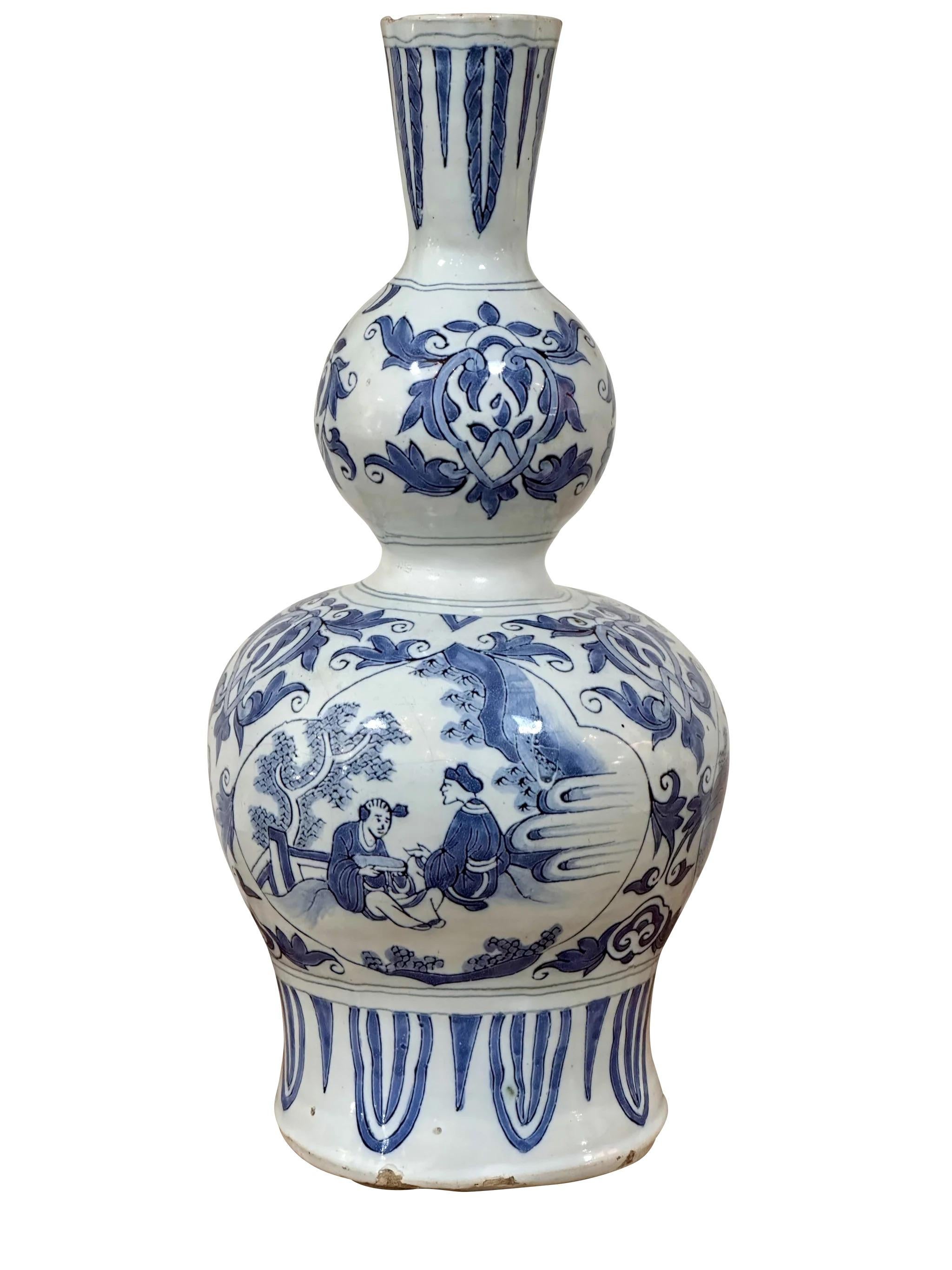 18th Century Dutch Delft Blue & White Vase For Sale 3