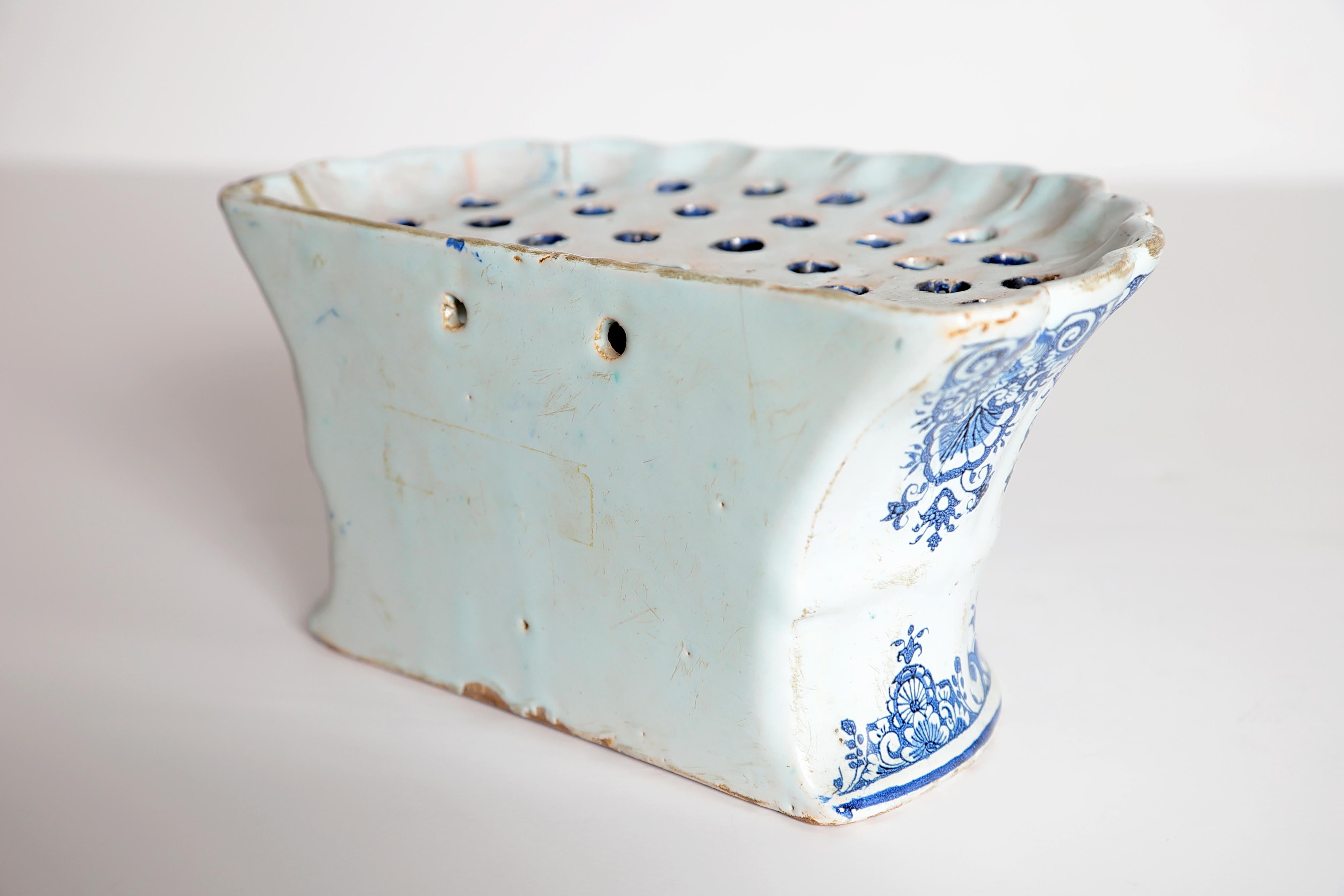 18th Century Dutch Delft Bough Pot / Wall Pocket 3