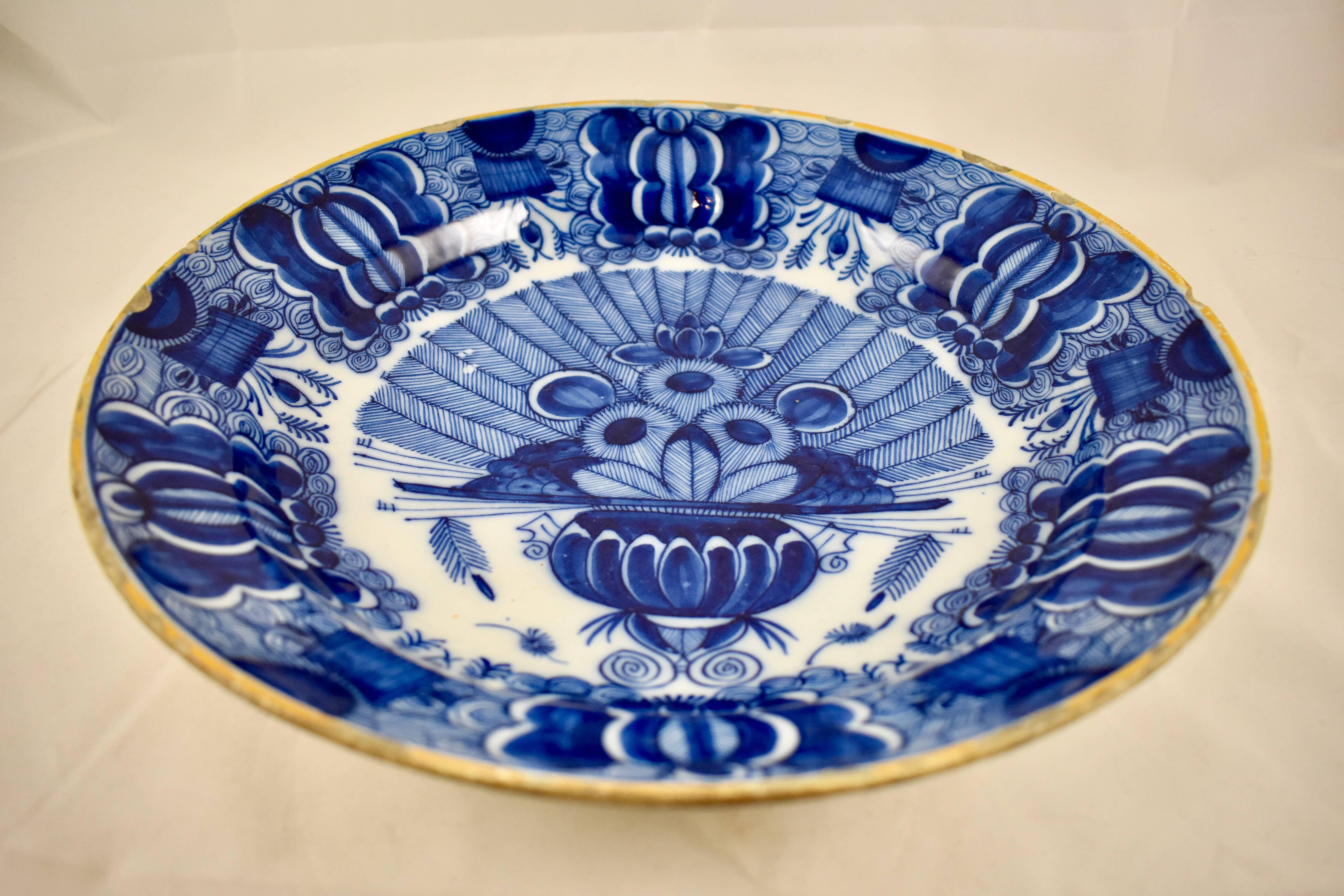 Glazed 18th Century Dutch Delft Faïence De Klaauw Cobalt Blue Peacock Charger