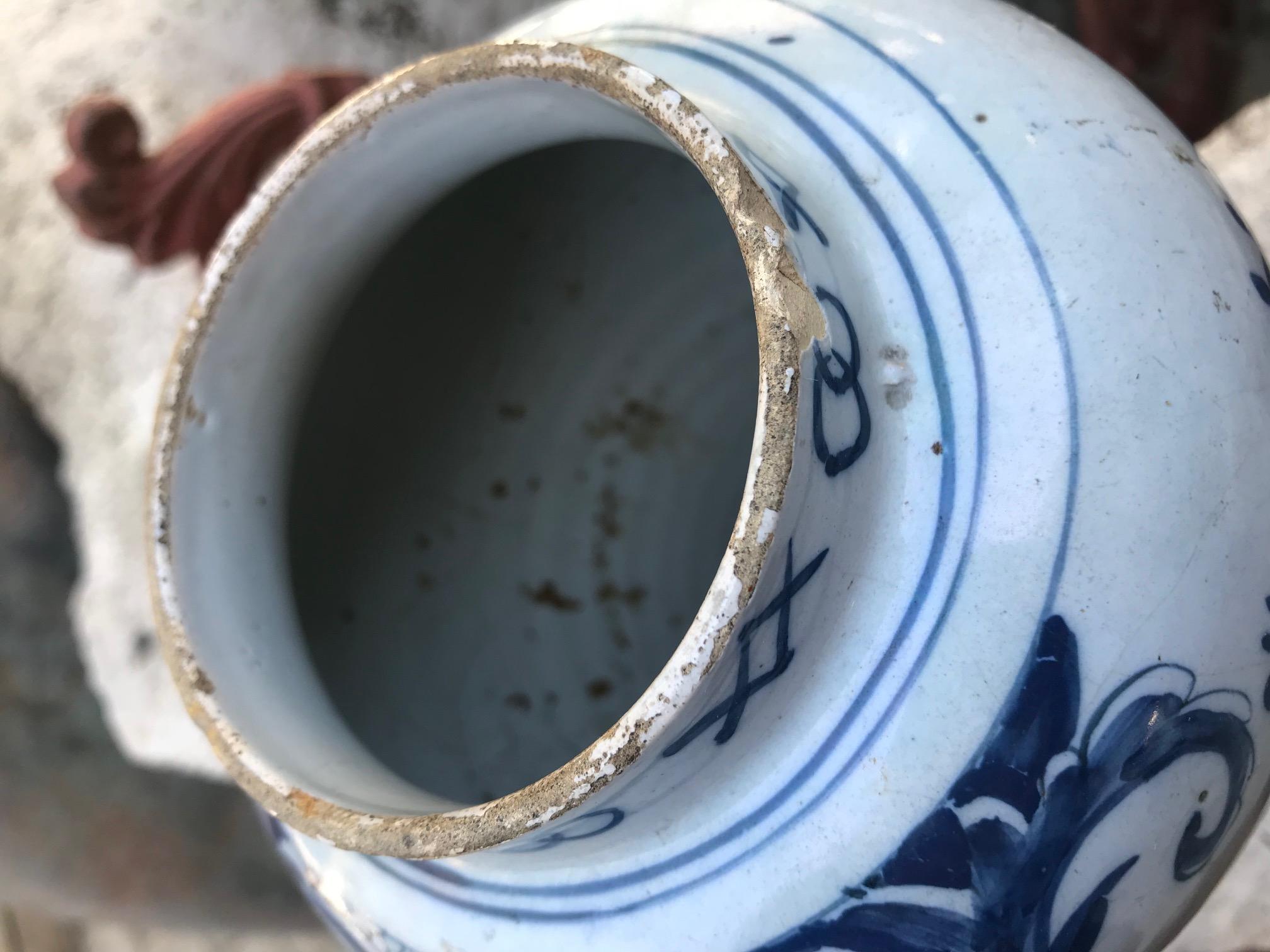 Vase jarre urne en poterie de Delft bleu et blanc du 18ème siècle Antiques LA JAR en vente 10