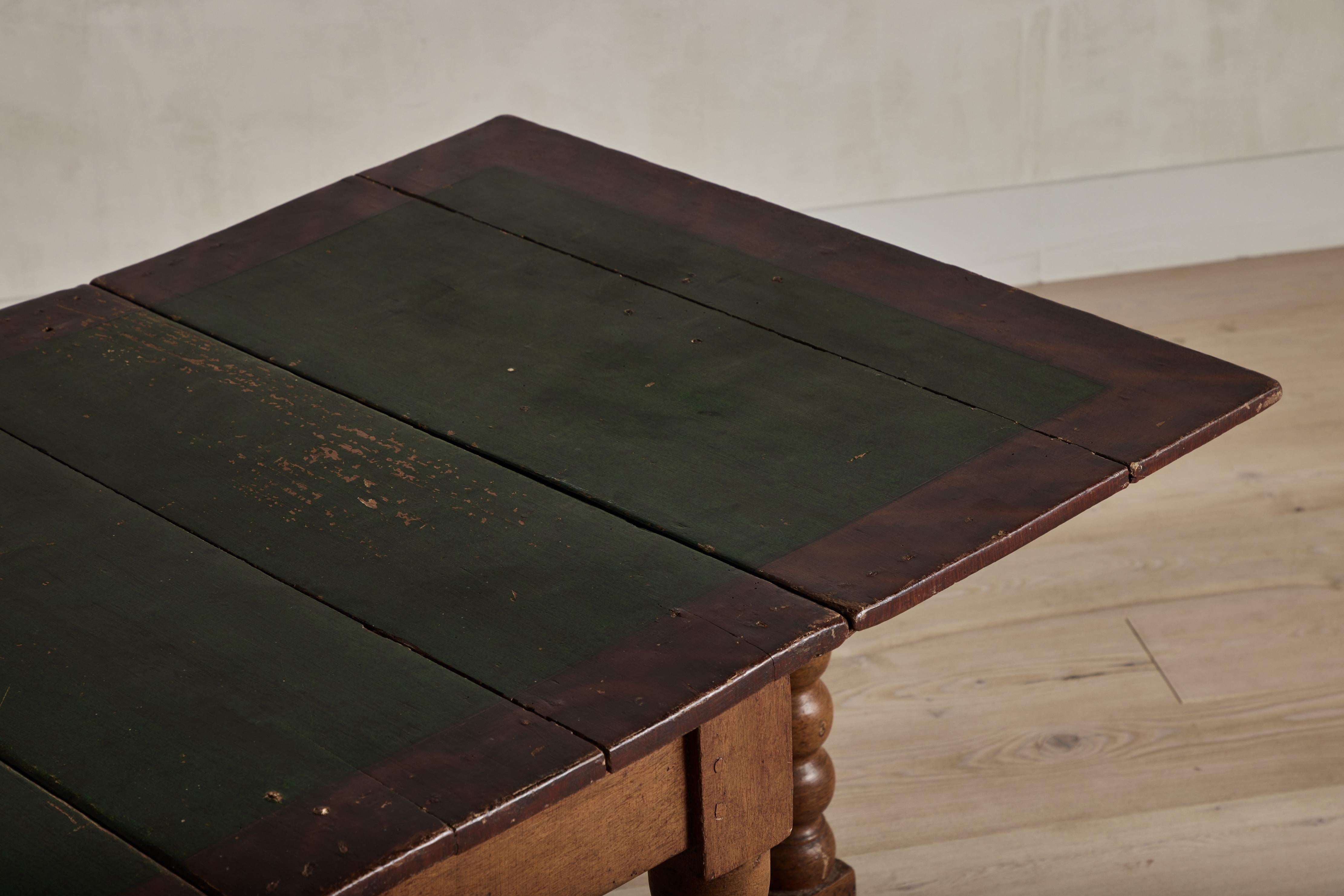 Table à pattes hollandaise du 18e siècle  en vente 1