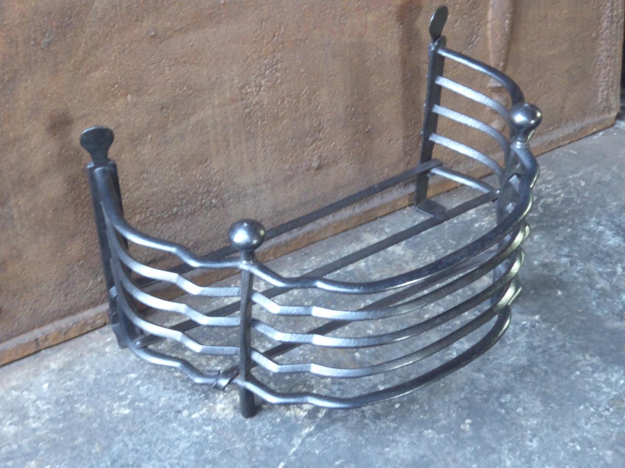 18th Century Dutch Louis XV Fireplace Grate of Fire Grate In Good Condition In Amerongen, NL