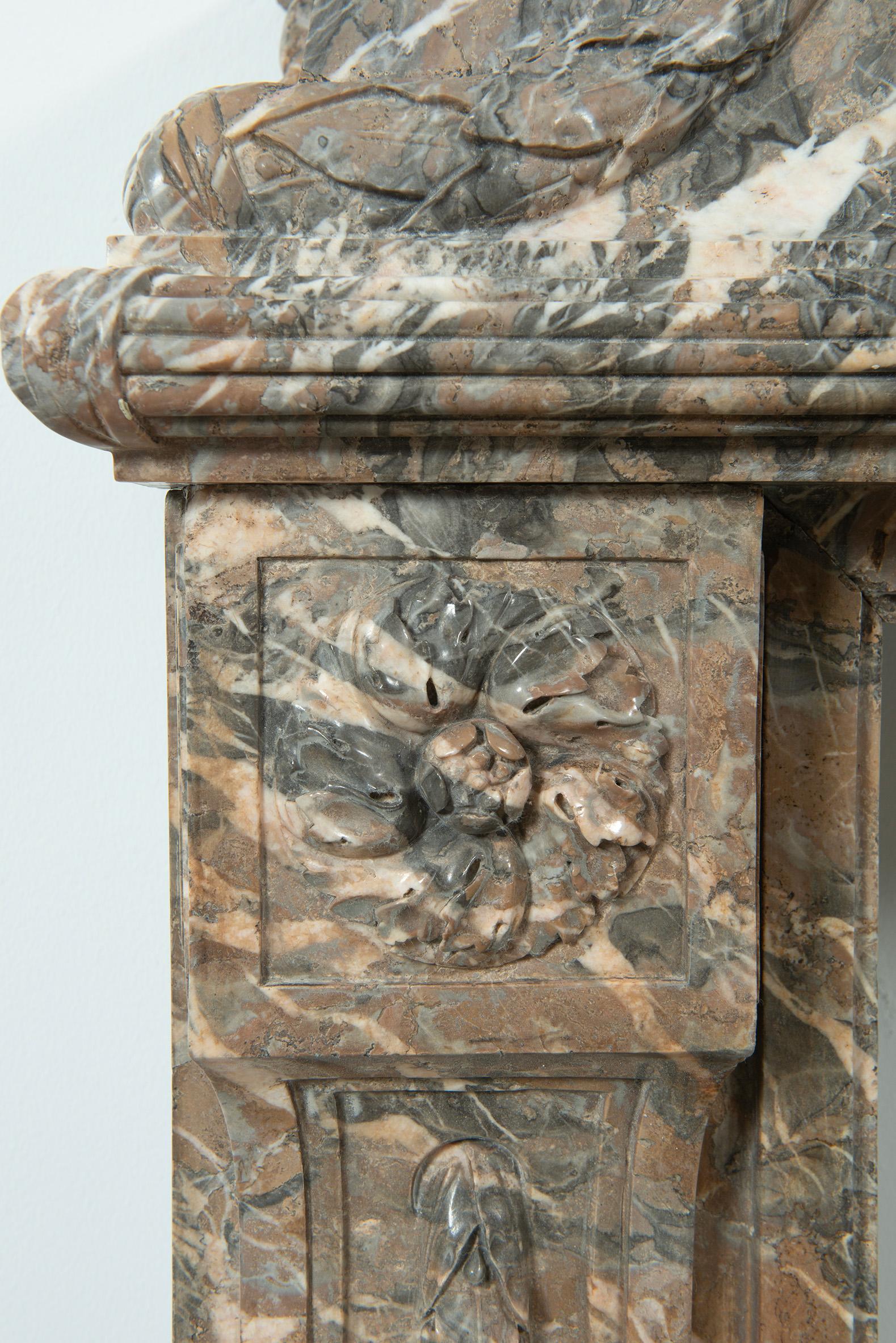 Chimenea holandesa de mármol del siglo XVIII en venta 13