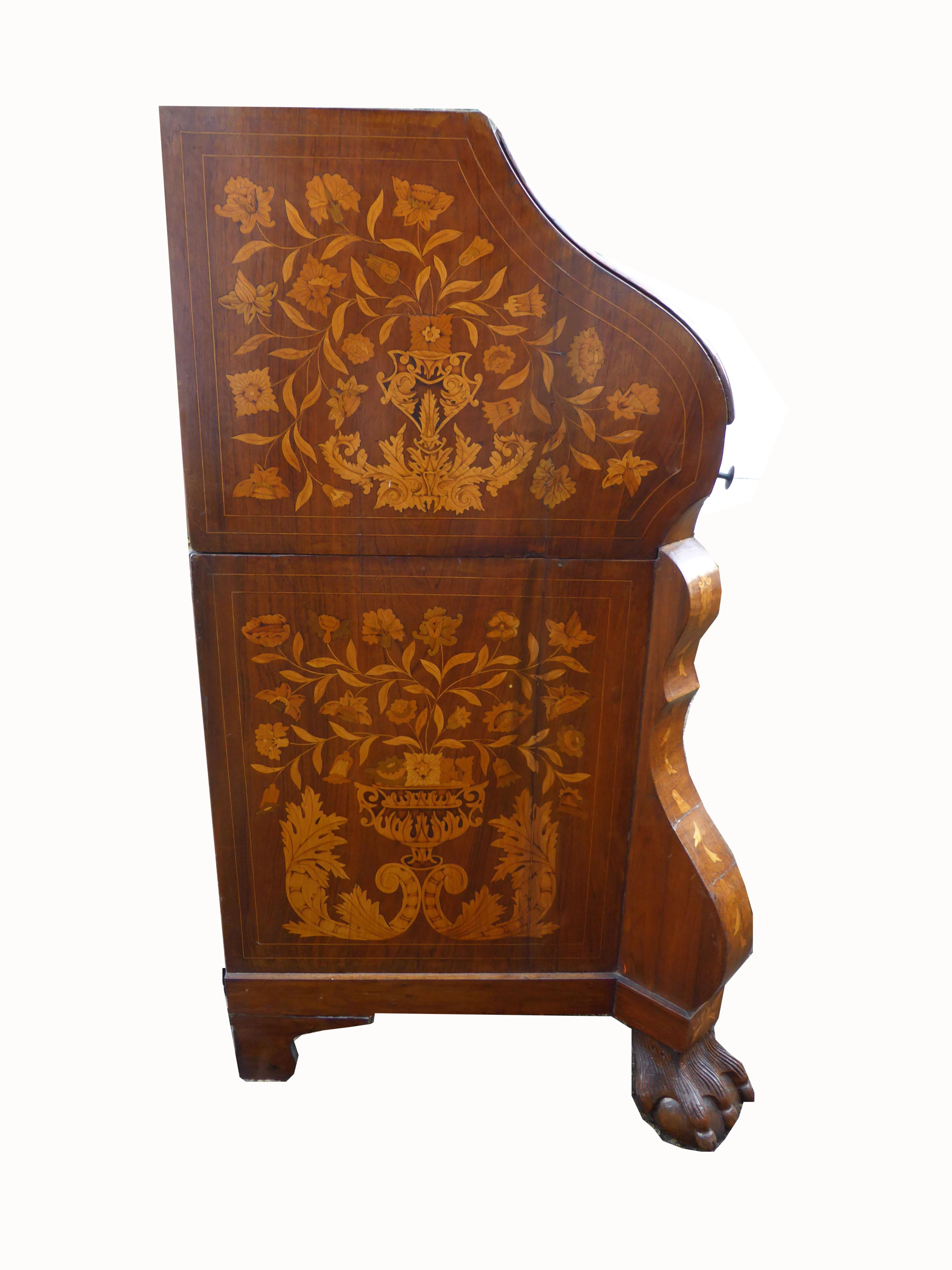 18th Century Dutch Marquetry Bombé Bureau For Sale 1