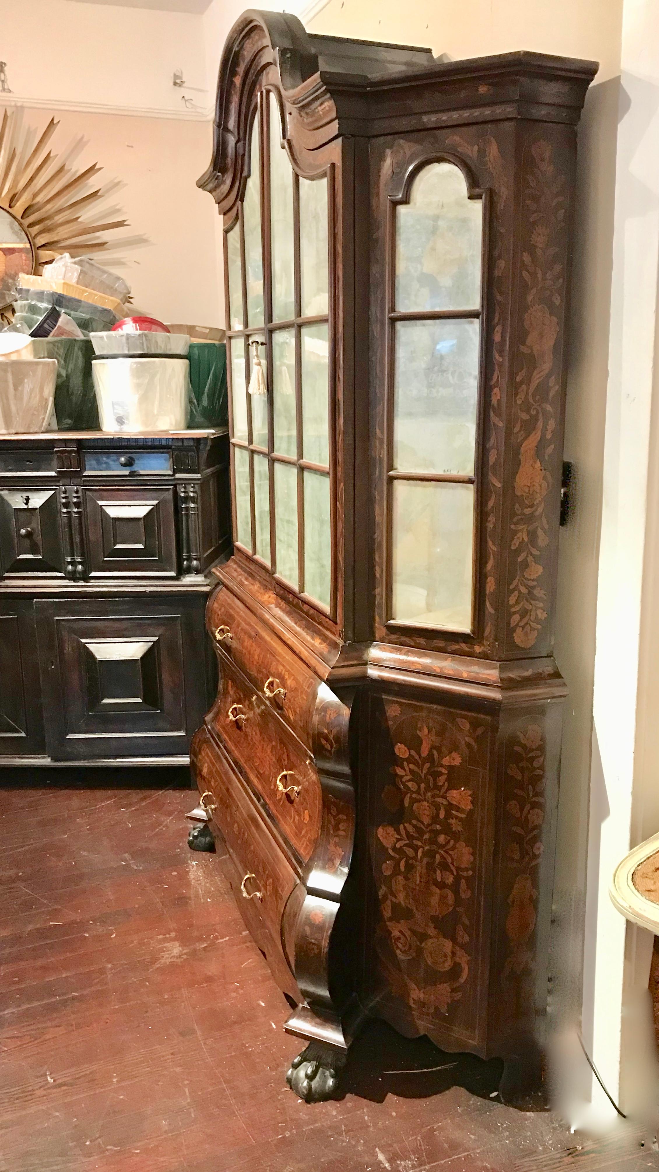 18th Century Dutch Marquetry Bookcase / Display Cabinet In Good Condition In West Palm Beach, FL