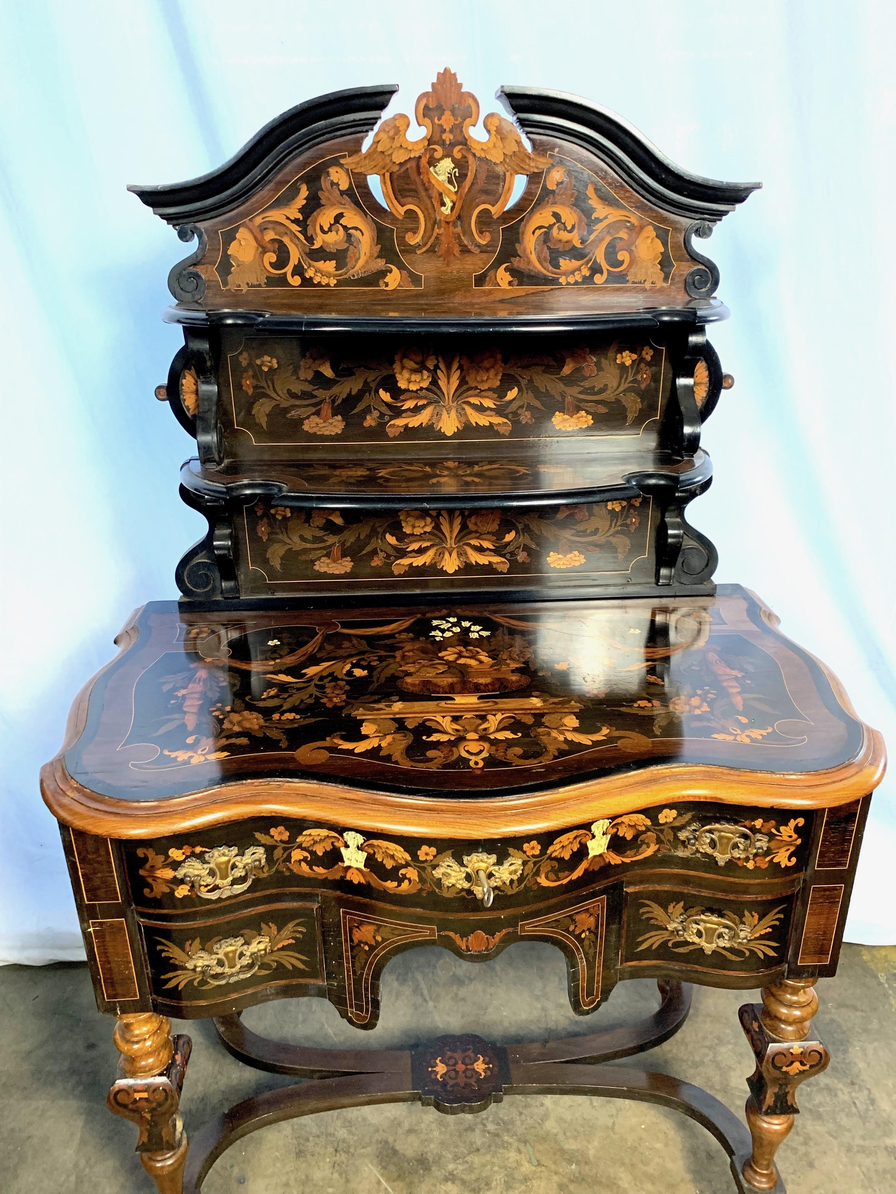 18th Century Dutch Marquetry Inlay Lowboy with Stretcher Base In Good Condition For Sale In London, GB