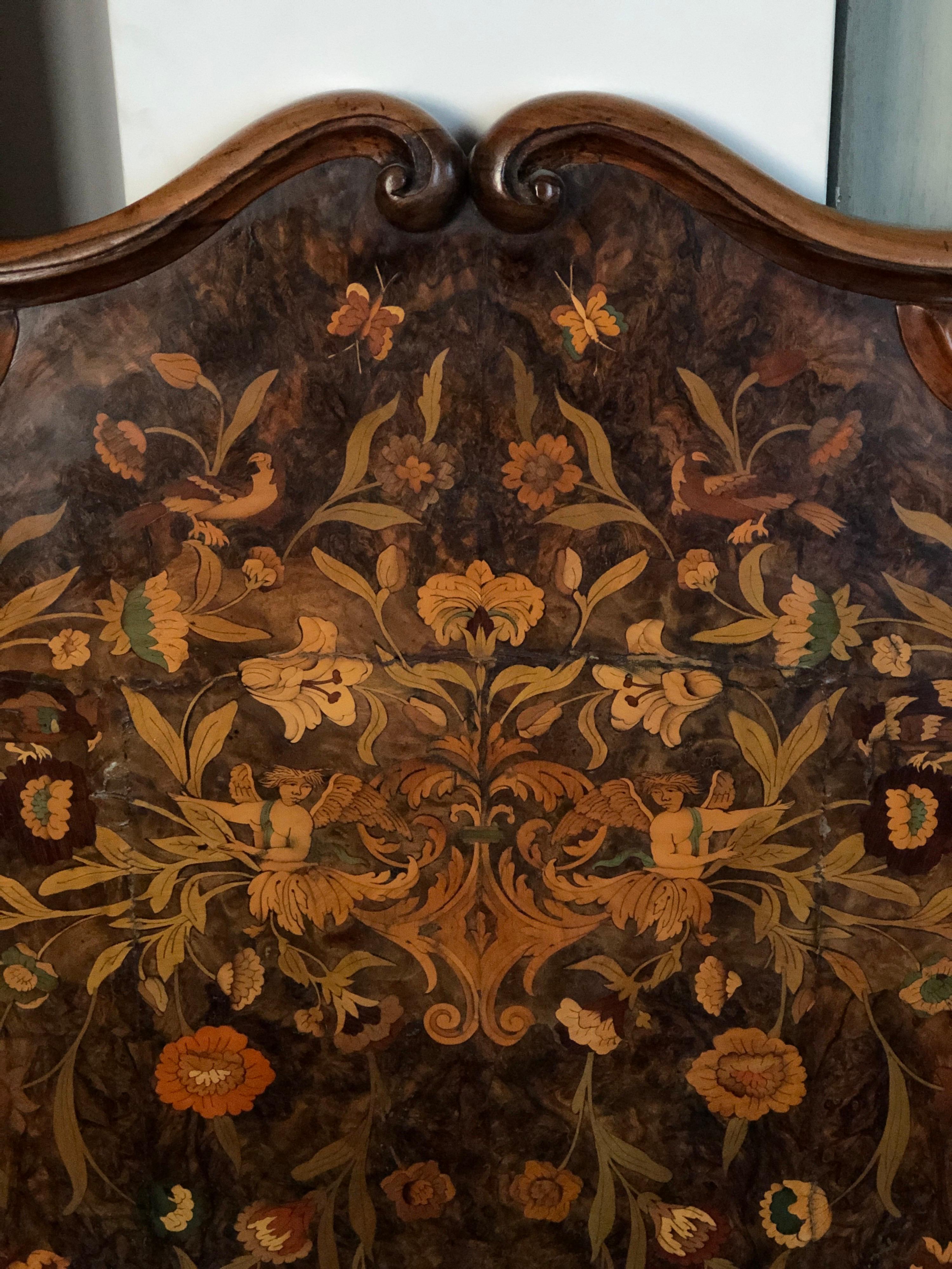 18th Century Dutch Marquetry Mahogany Single Bed Frame with Colorful Inlay In Good Condition For Sale In Sofia, BG