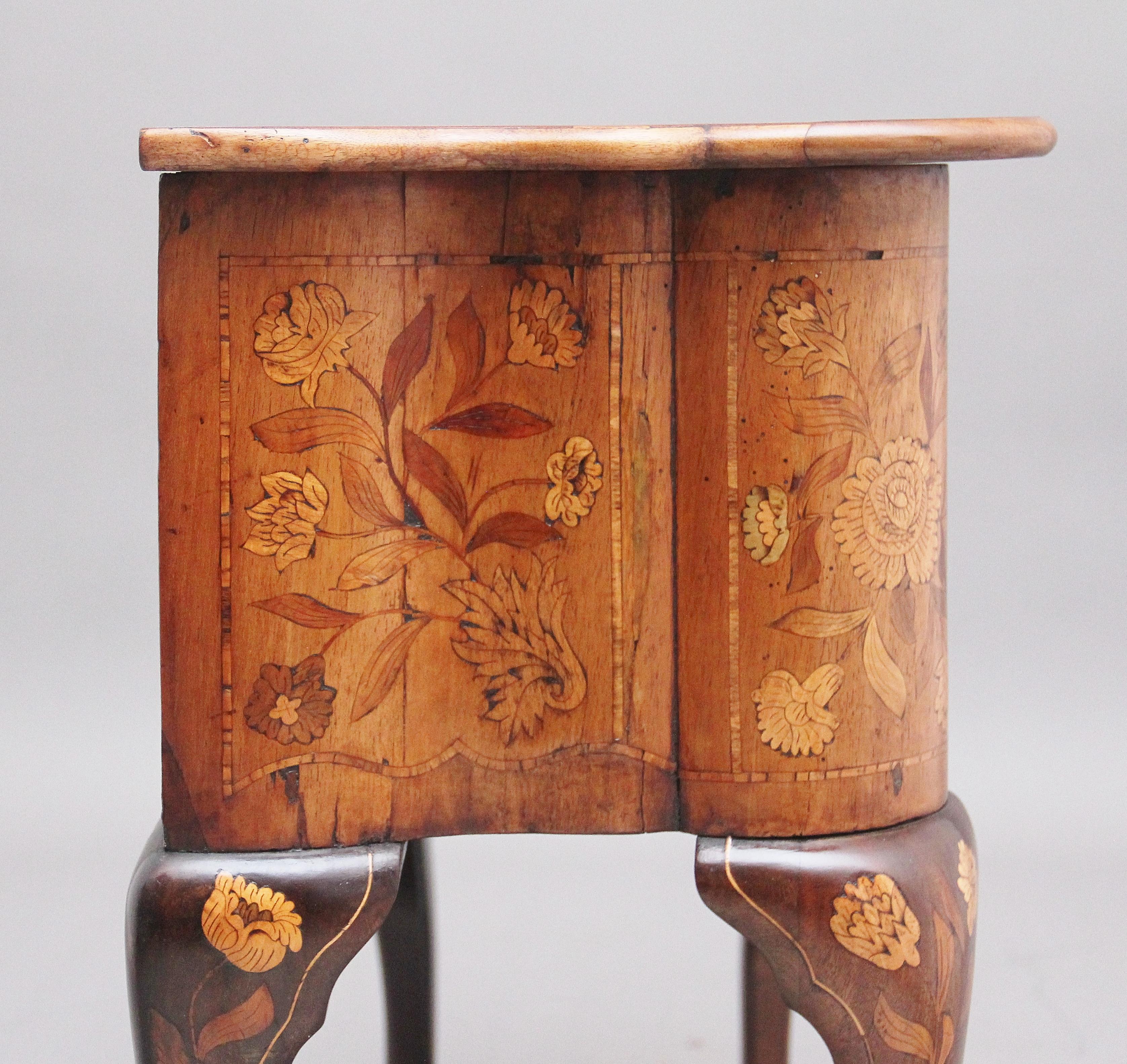 18th Century Dutch Marquetry Walnut Side Table For Sale 8