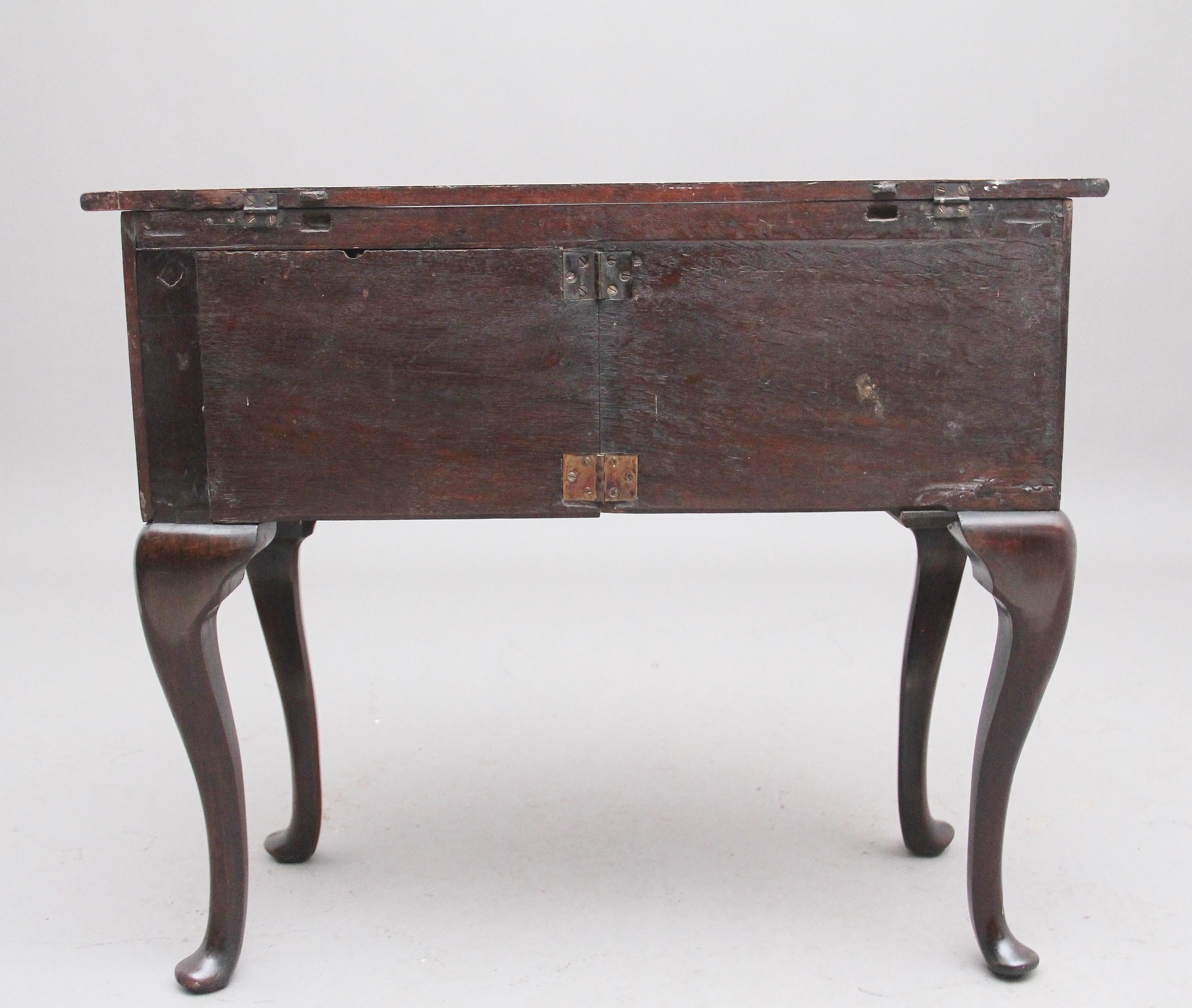 18th Century Dutch Marquetry Walnut Side Table For Sale 9