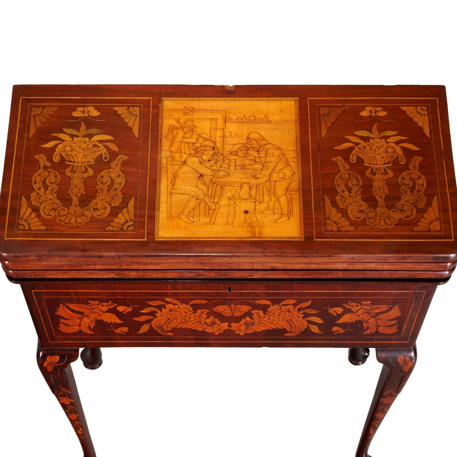Marqueterie Table à jeux mécanique hollandaise du 18e siècle à trois plateaux en vente