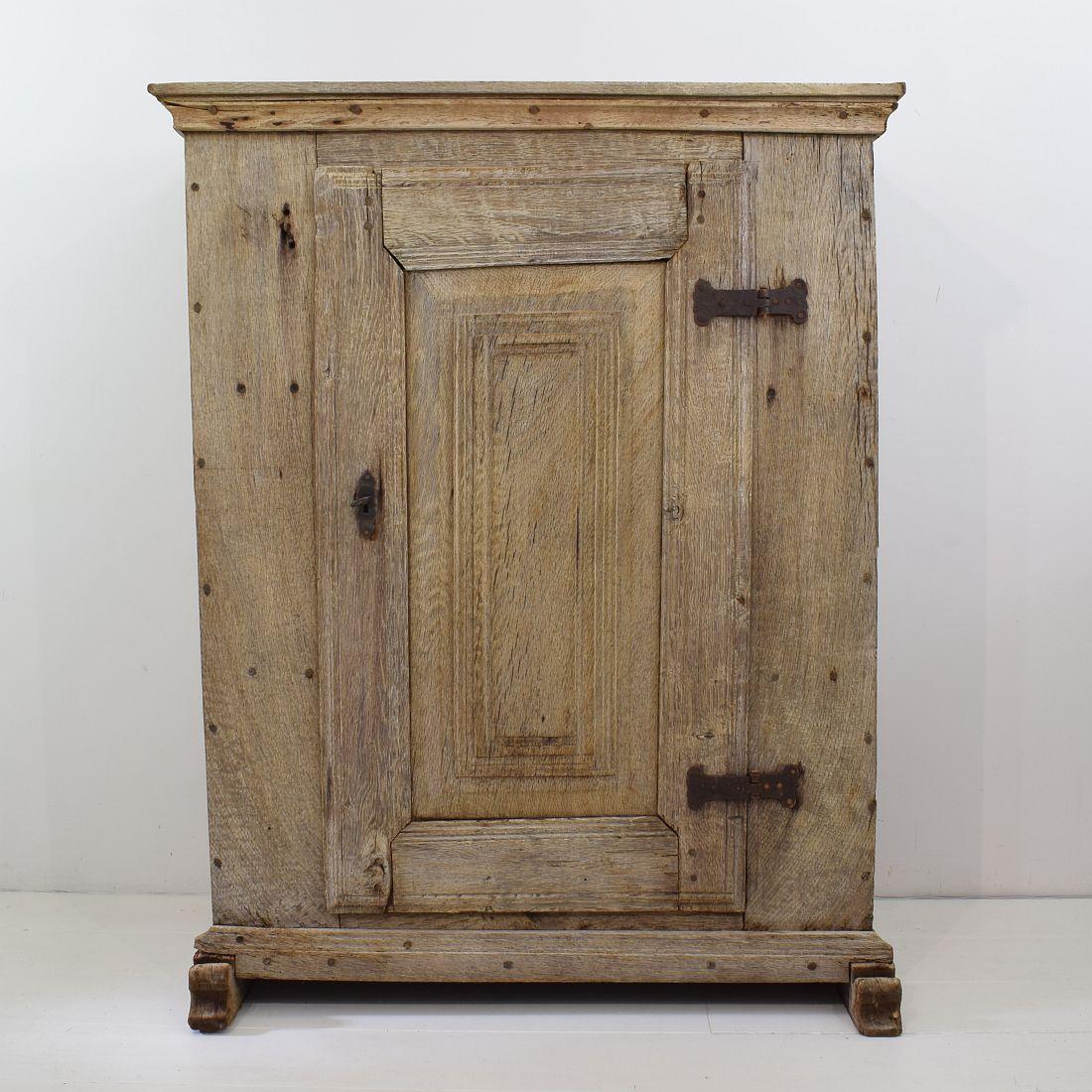 Rare Dutch oak armoire with original hand forged iron hinges. Great weathered look.
Holland, circa 1750
Weathered, small losses and old repairs. Lock once renewed.
More pictures are available on request.