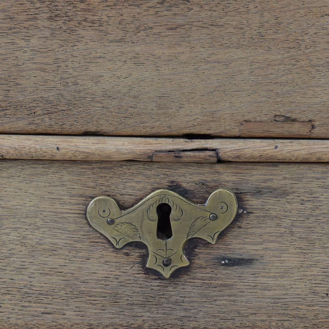 18th Century Dutch Oak Bombe Chest of Drawers 16