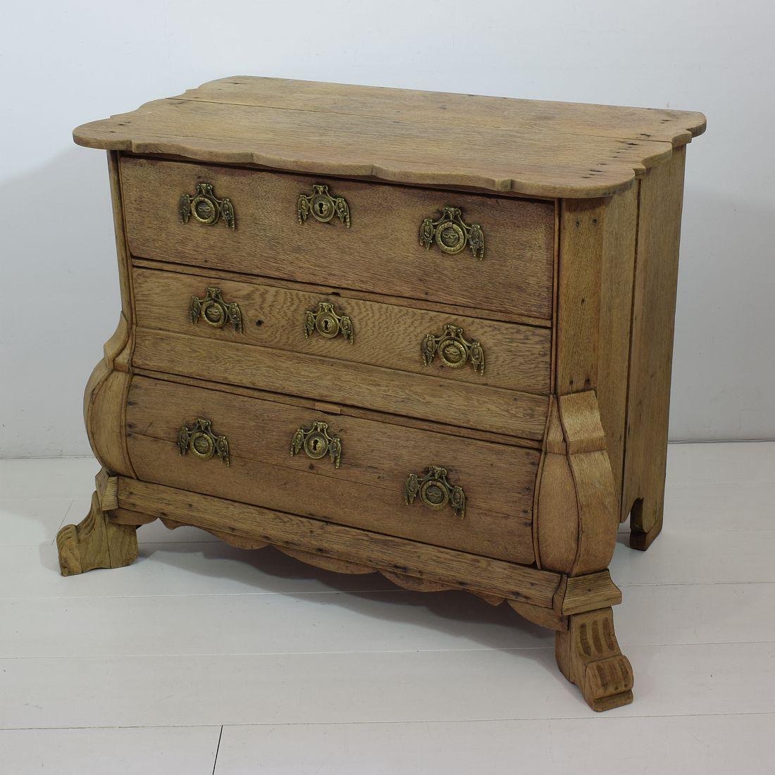 oak effect chest of drawers