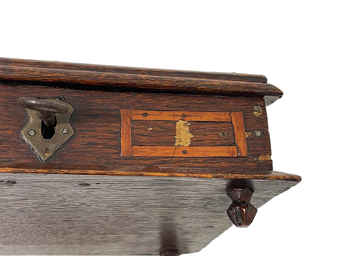 18th Century Dutch Oak Children's Writing Box For Sale 4