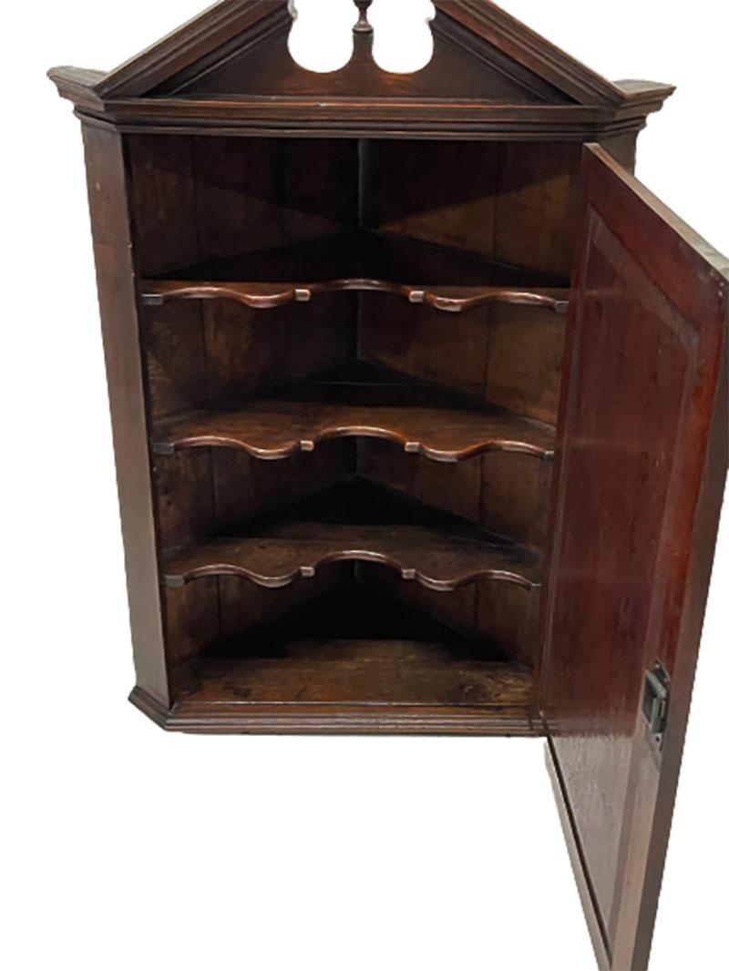 18th Century Dutch Oak Hanging Corner Cabinet For Sale 6