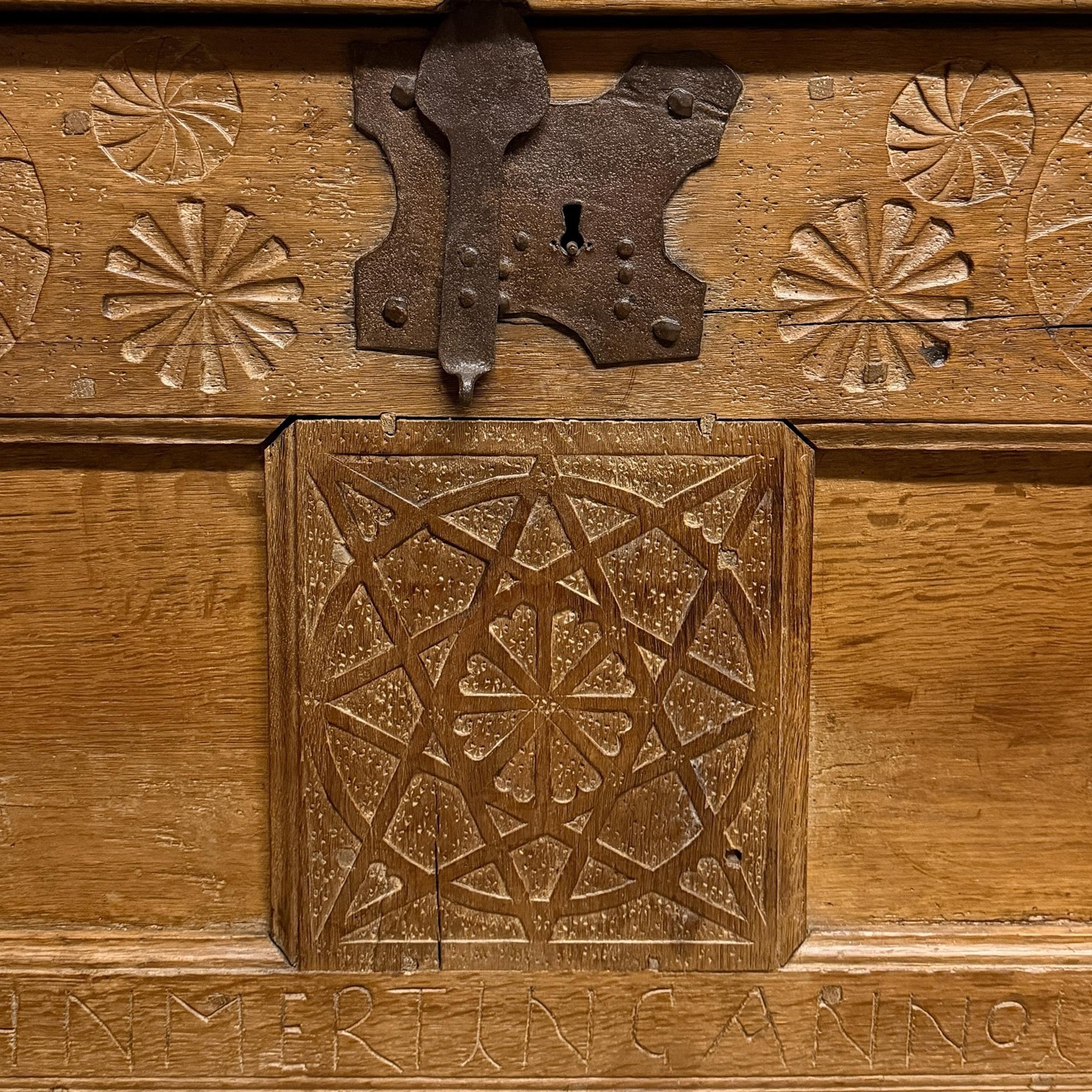 Baule in Oak olandese del XVIII secolo in vendita 2