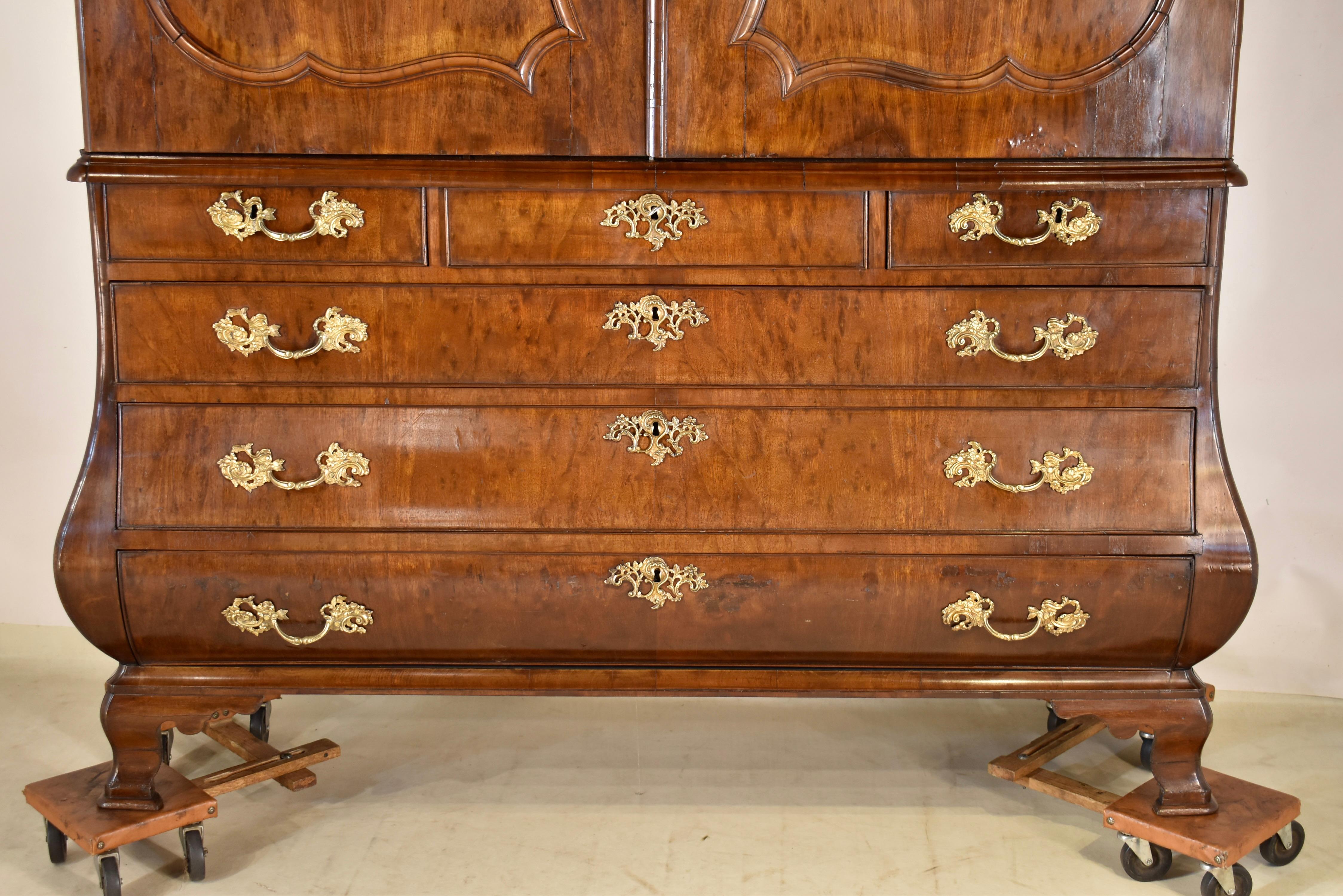 18th Century and Earlier 18th Century Dutch Plum Pudding Linen Press For Sale