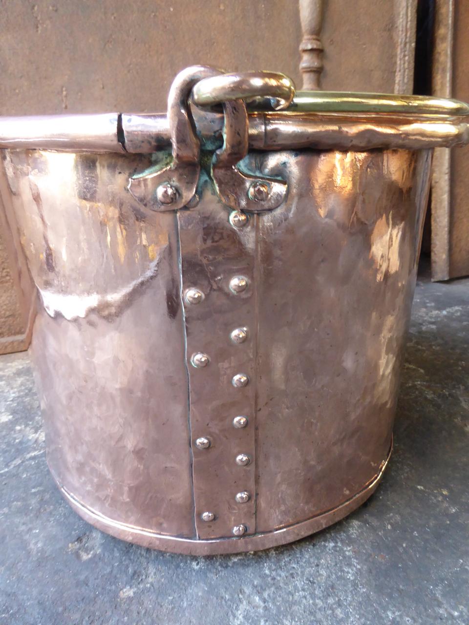 18th Century Dutch Polished Copper Log Basket or Log Holder 3
