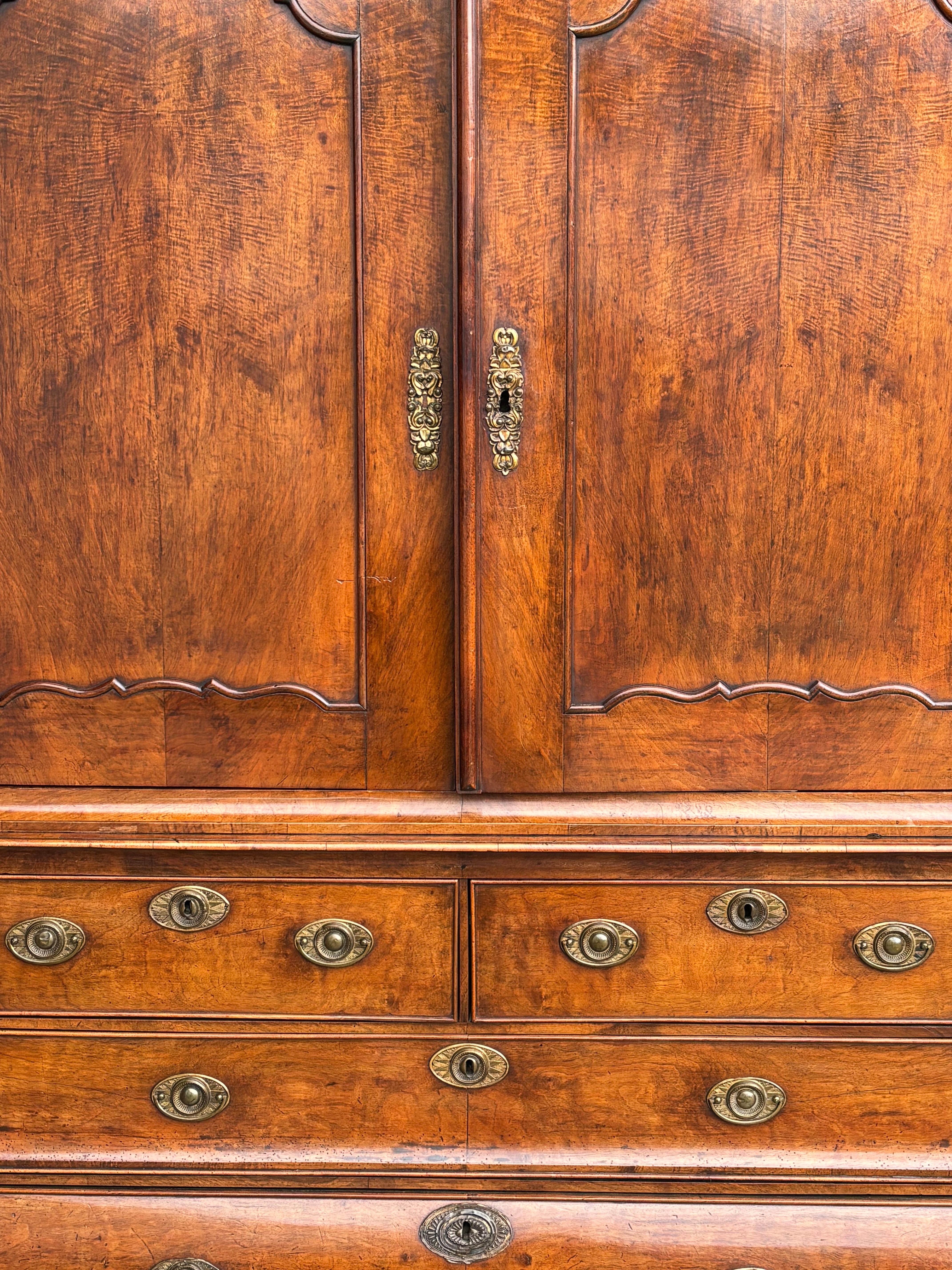 18th Century Dutch Rococo Walnut Cabinet Armoire For Sale 2