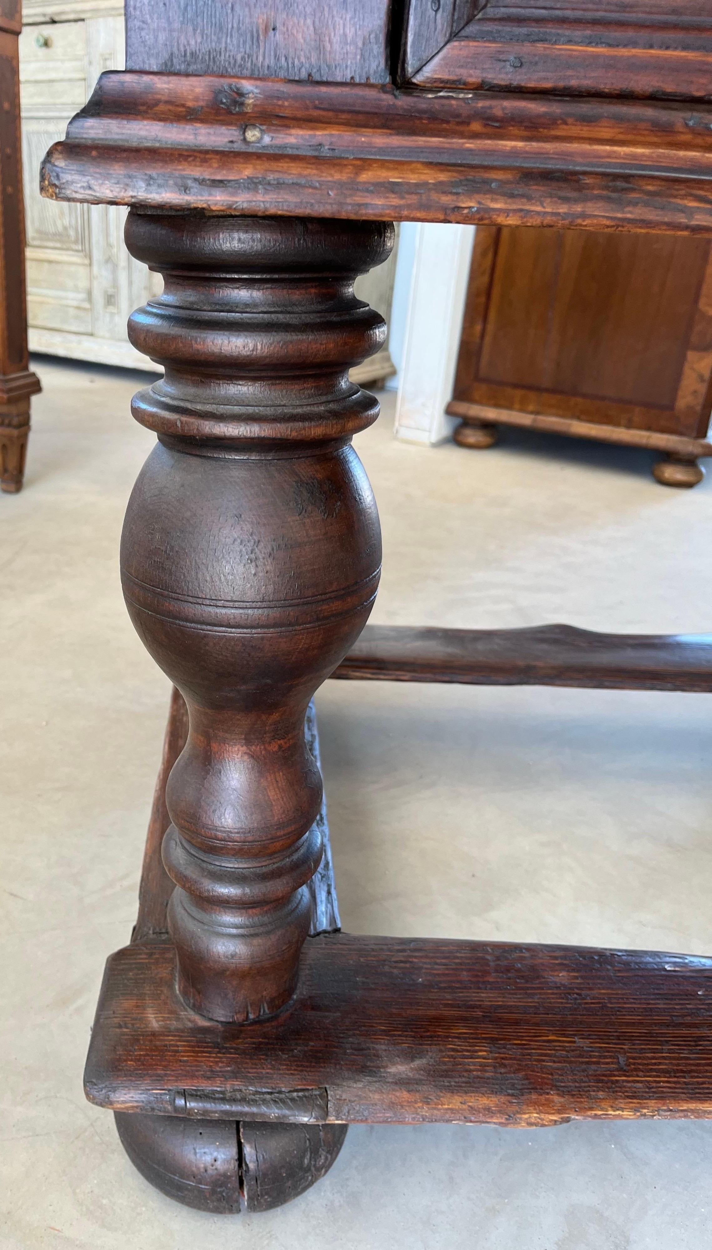 18th Century Dutch Side Table in Pine 3