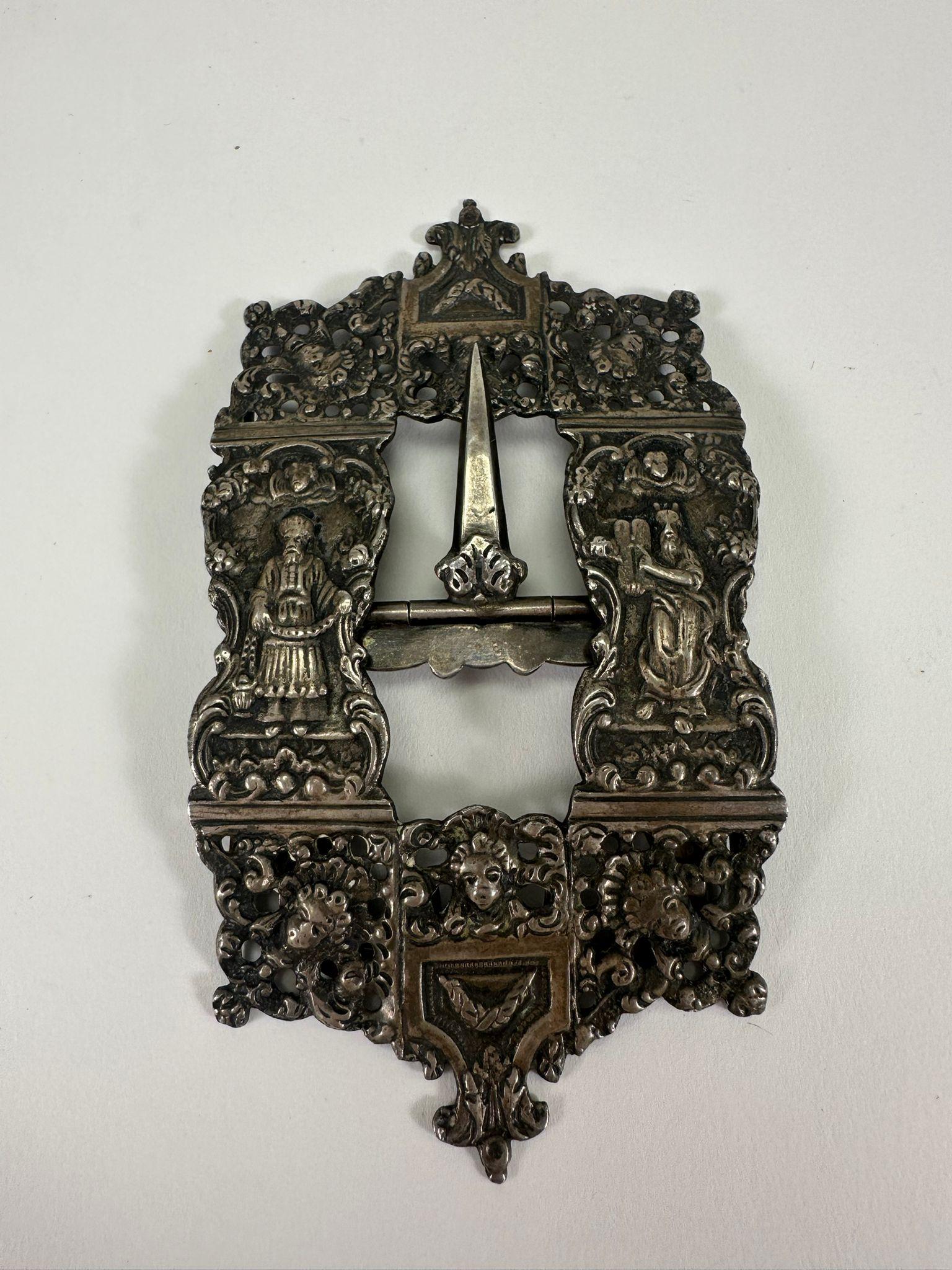 Baroque 18th-Century Dutch Silver Yom Kippur Belt Buckle with Biblical Motifs For Sale