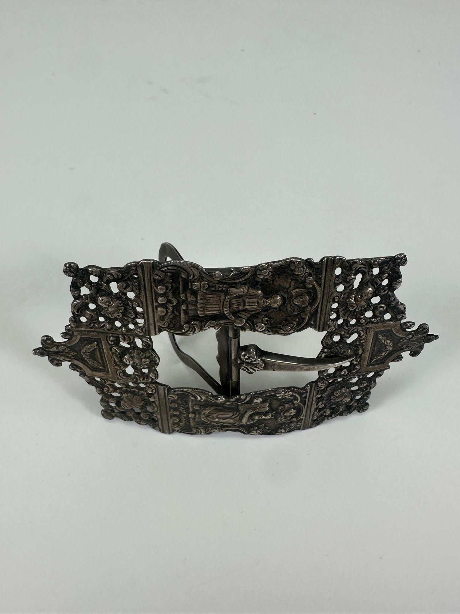 18th-Century Dutch Silver Yom Kippur Belt Buckle with Biblical Motifs For Sale 2