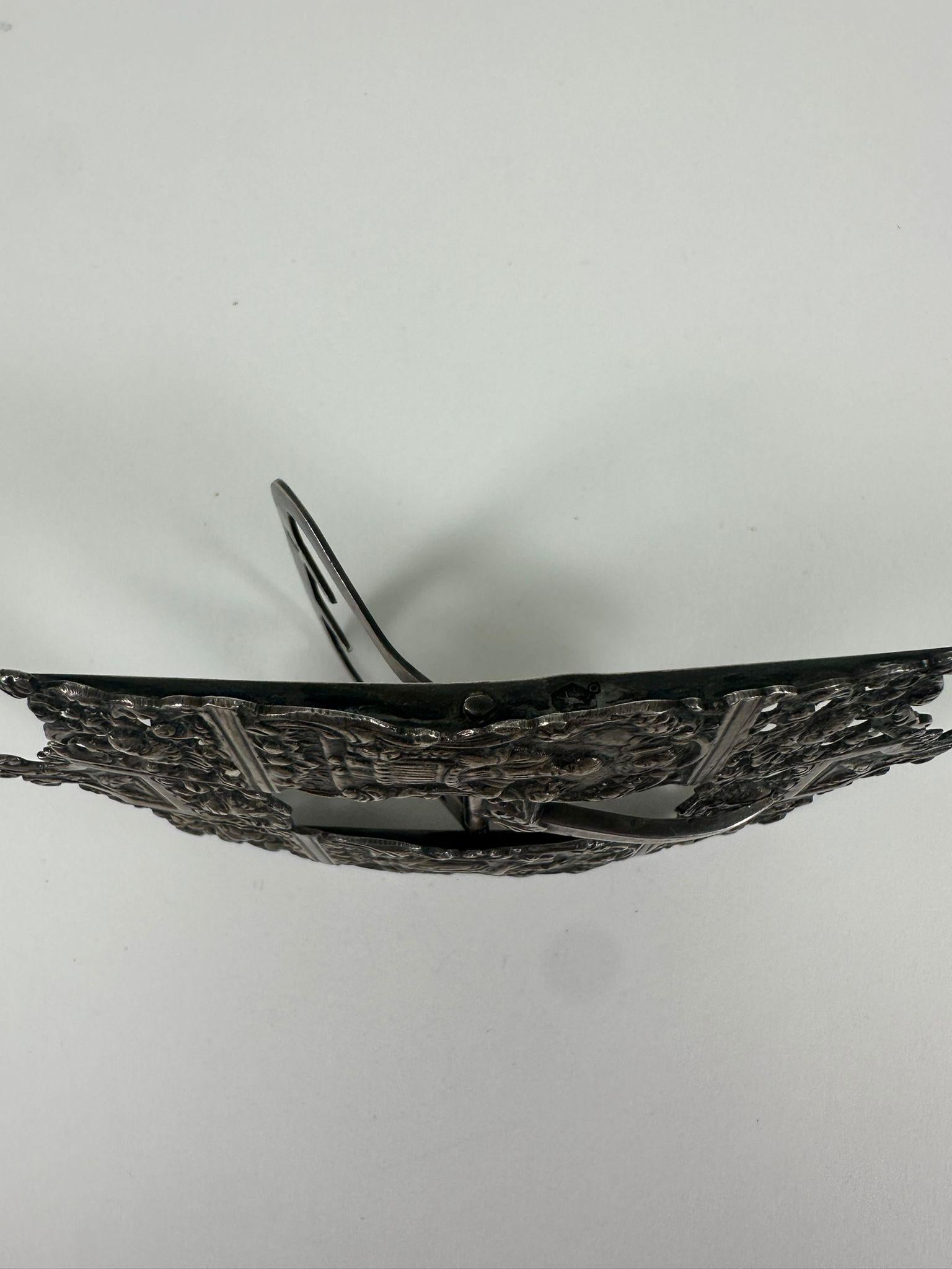 18th-Century Dutch Silver Yom Kippur Belt Buckle with Biblical Motifs For Sale 3