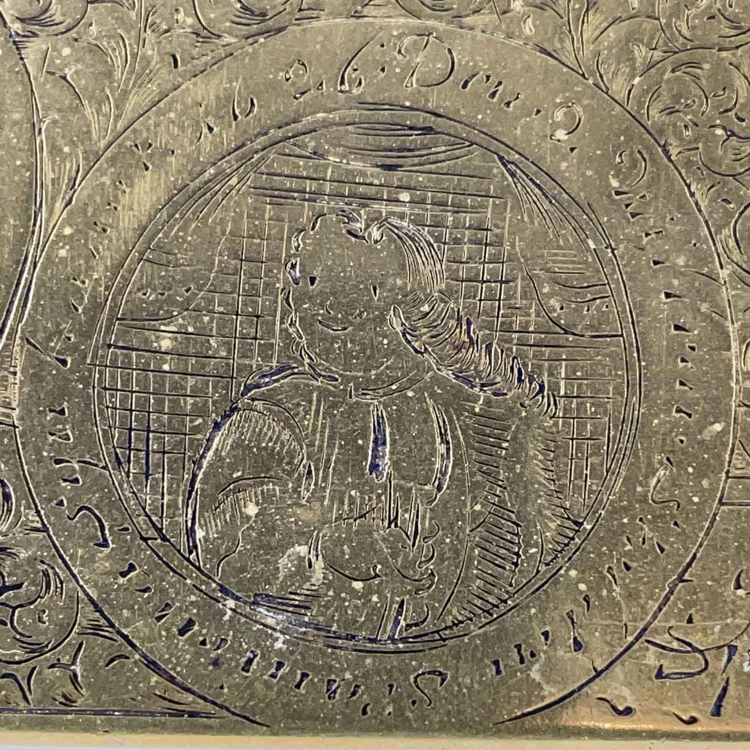 18th Century Dutch Tobacco Box Engraved Brass Snuff Box Brass with Figures For Sale 8