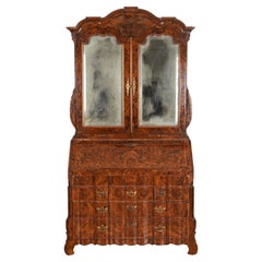 Bibliothèque hollandaise Trumeau en loupe et bois de rose du 18e siècle Début des années 1700