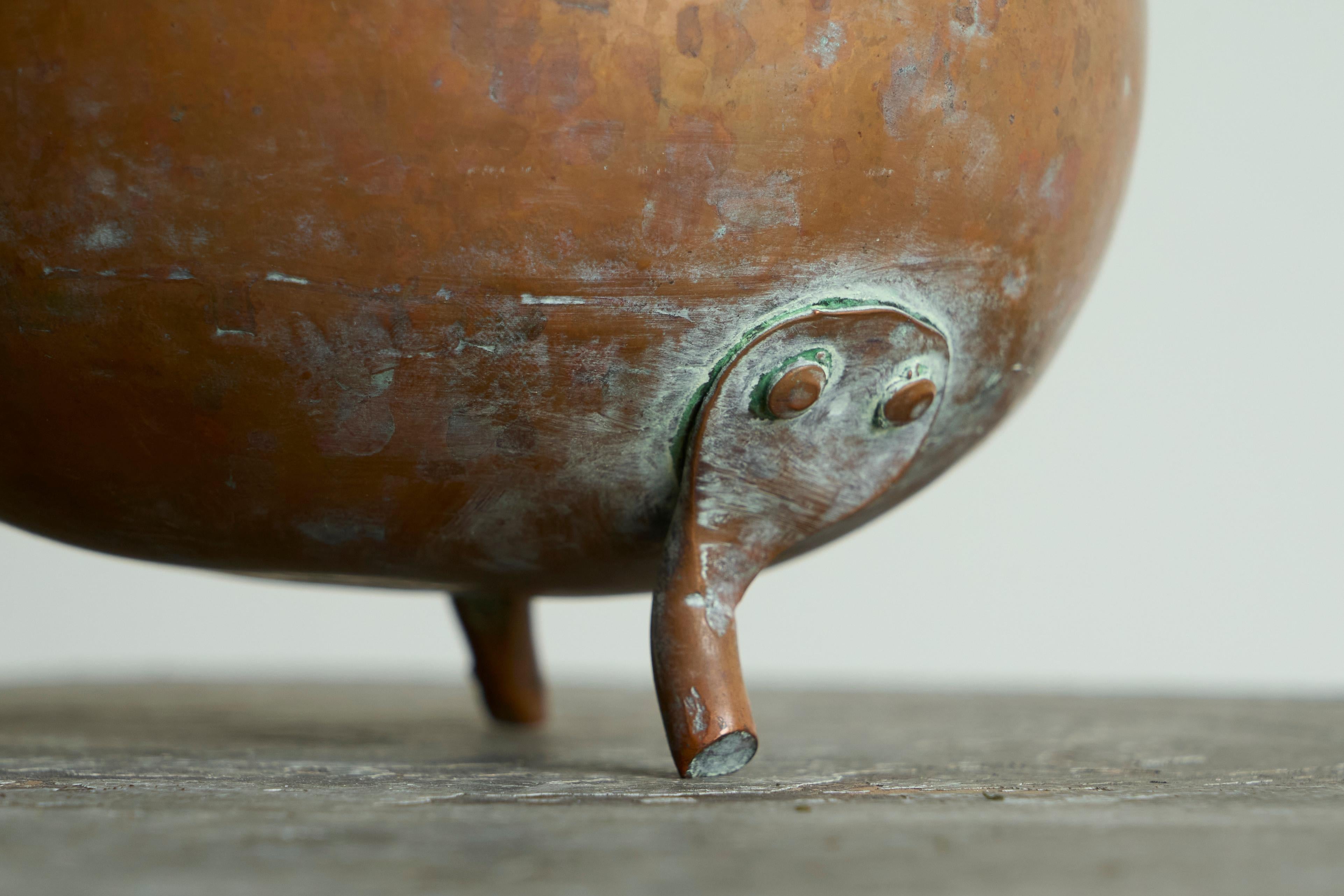 18th Century Eared Pot in Patinated Copper In Good Condition For Sale In Meer, VAN